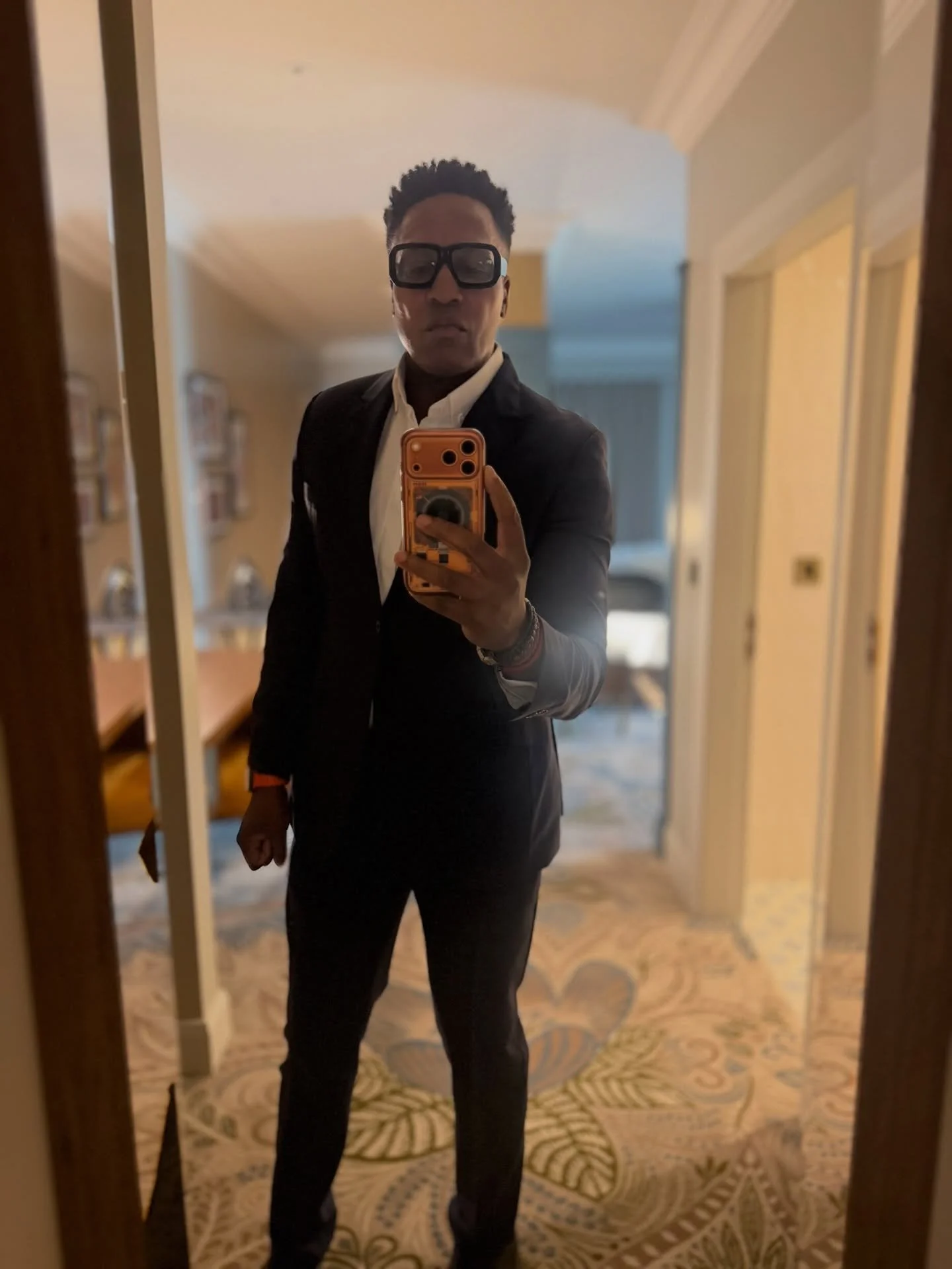 Ready for the keynote today!

#keynotespeaker #northernireland #primalplaymethod #darryledwards #suitandbooted