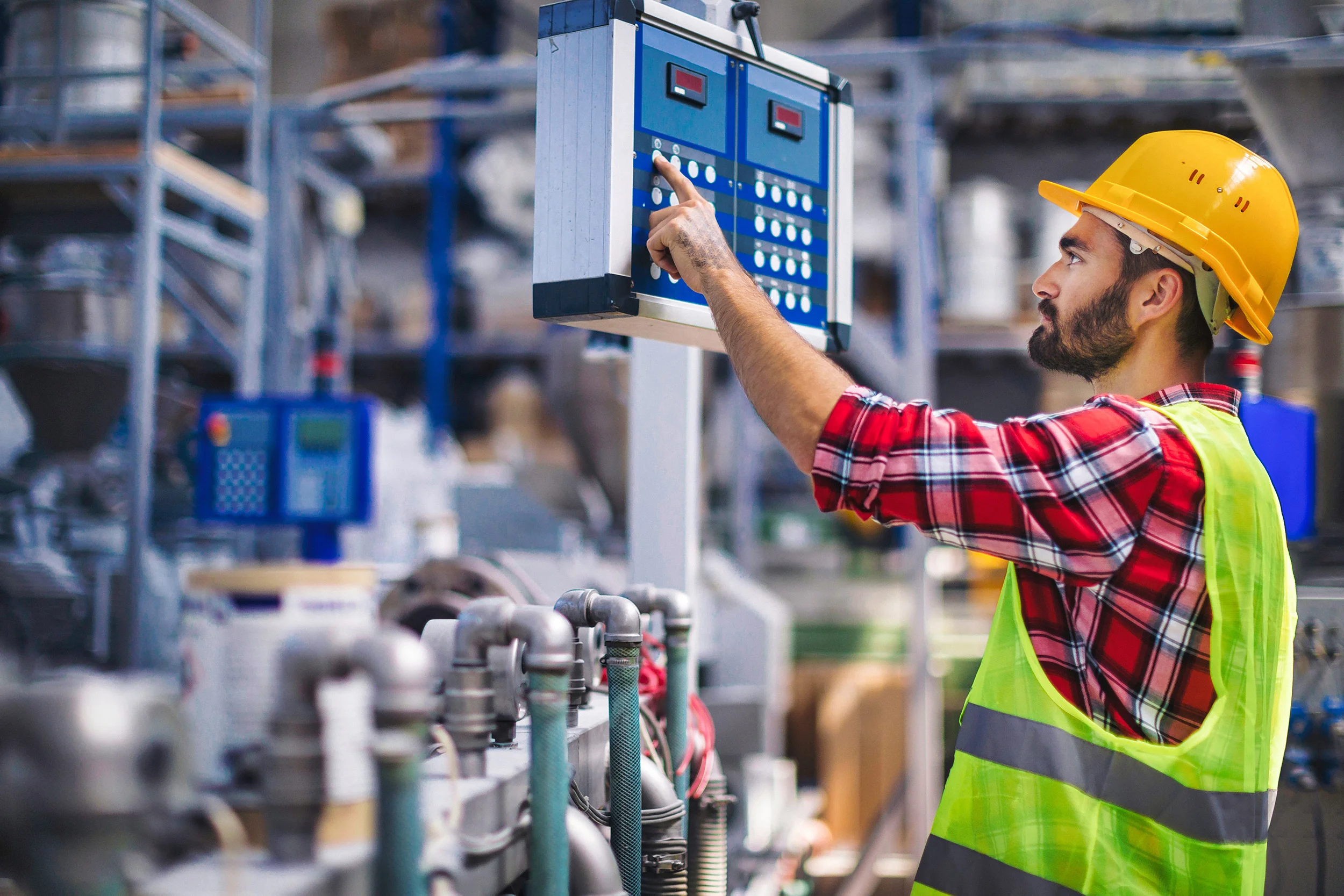 manufacturing-reporting-operator.jpg