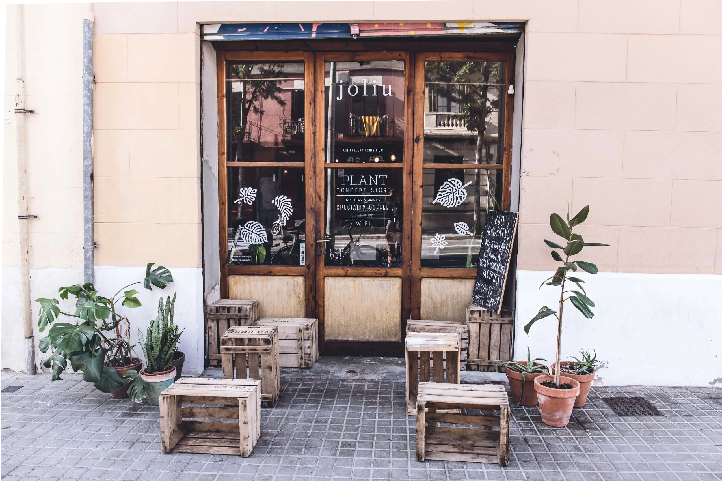Best cafes and specialty coffee shops in Barcelona Bean there done