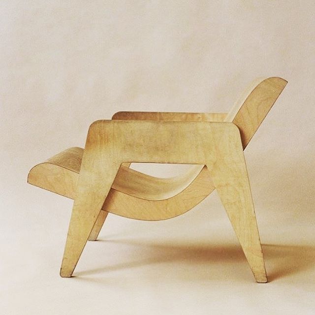 Much needed chair by Erno Goldfinger in 1937 .
.
.
.
.
.
.
.
.
.
.
.
.
.
.
.
.
.
.
.
.
.
.
.
.
.
.
.
#noviadesignstudio #brooklyndesign #interior #design #homedecor #homedecoration #decor #apartmentdecor #moodboard #flowers #vase #artwork #paintcolor
