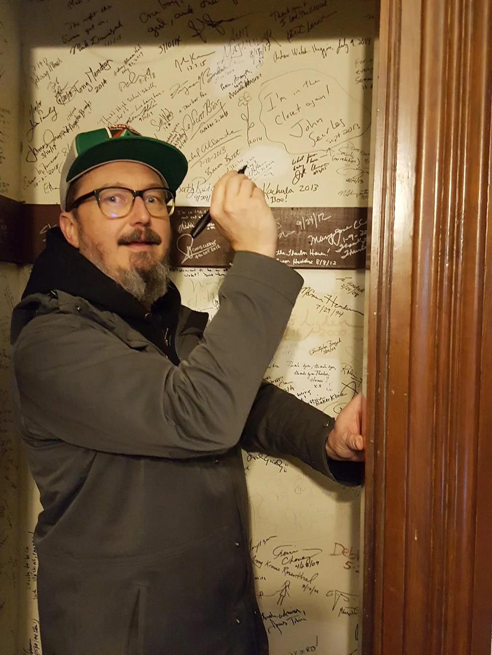 2018 | Finalist John Hodgman Signing James Thurber's Closet