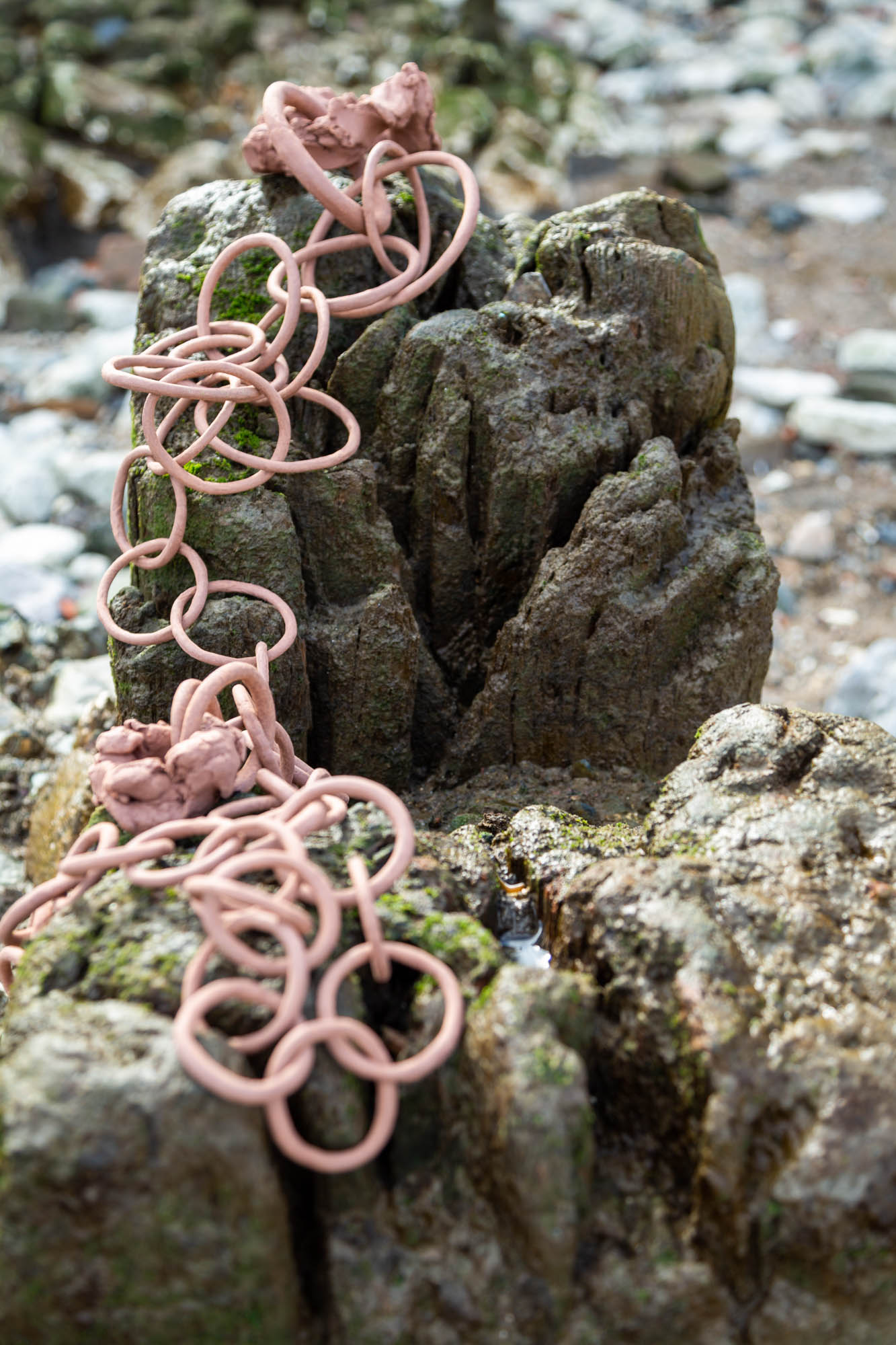 VOTIVE GIFTING - THE THAMES FORESHORE-41.jpg