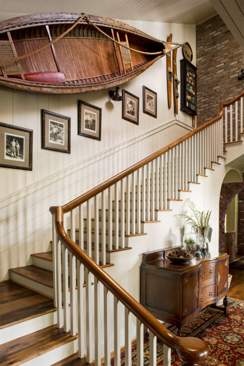 cabin-dining-stairway-1115.jpg