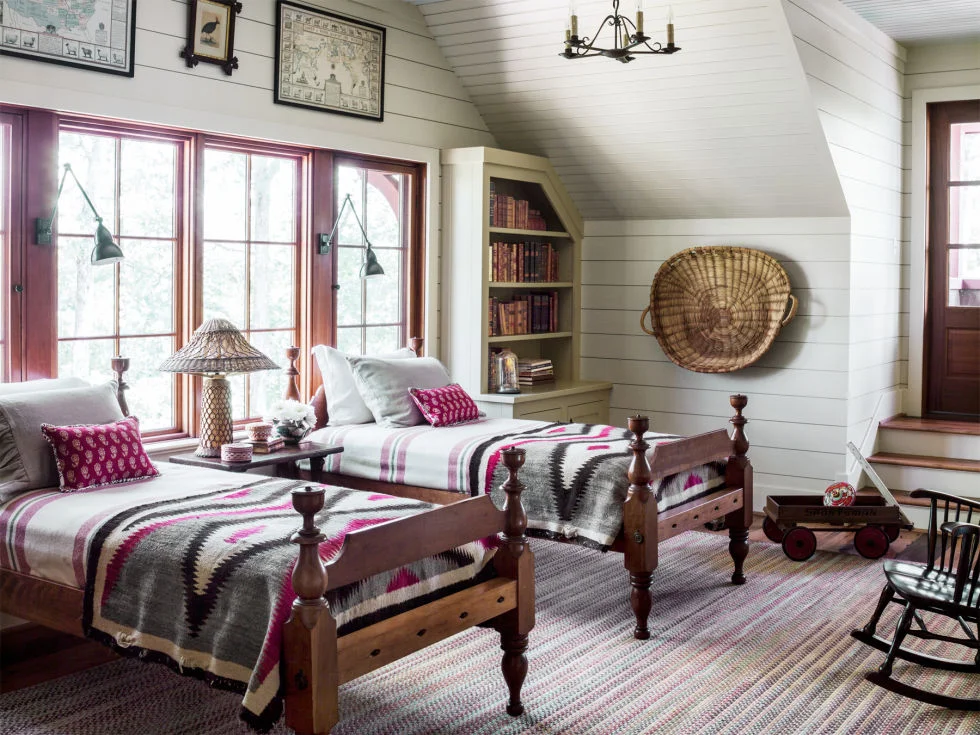 cabin-guest-bedroom-1115-1.jpg
