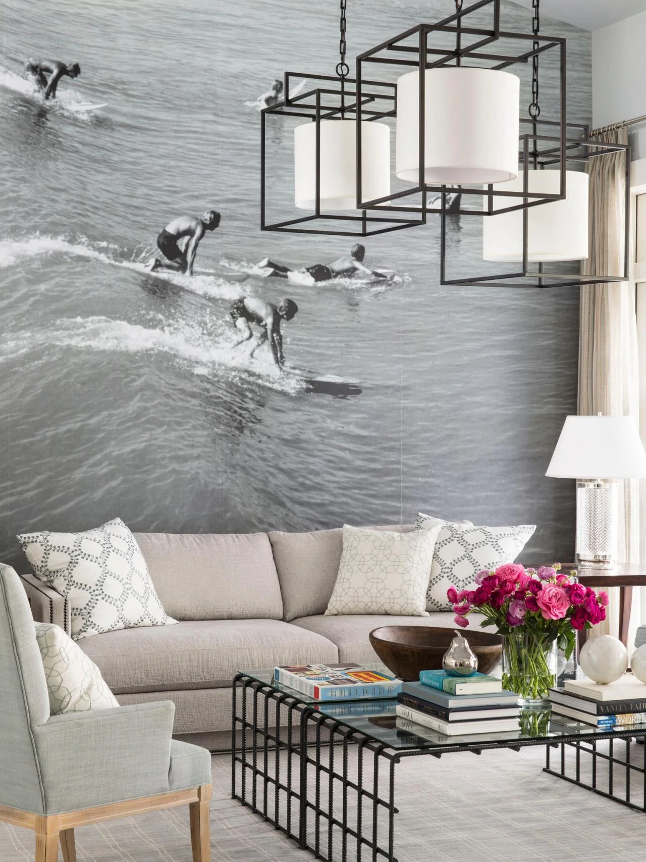 RX-HGMAG037_Dream-Home-044-mural.jpg.rend.hgtvcom.1280.1707.jpeg