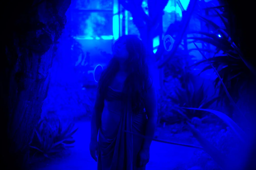 Blue peephole