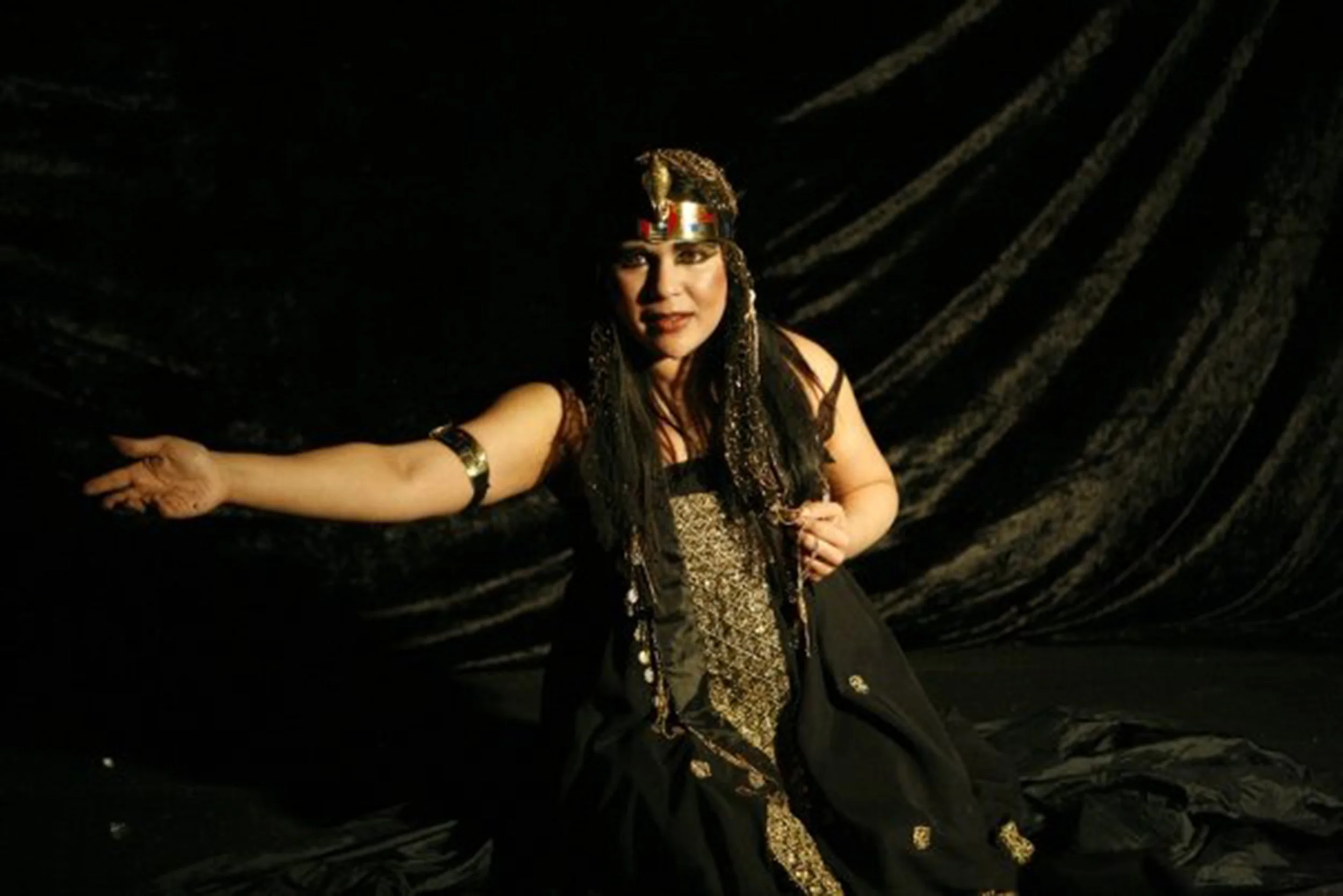 cleo1).jpg
