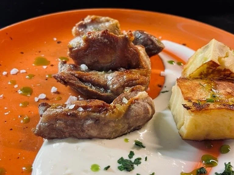 Comer acompañado de una copa&nbsp;