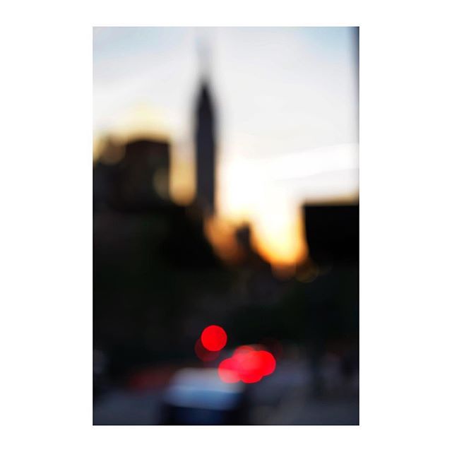 ... #Blurry #empirestatebuilding #photobyme