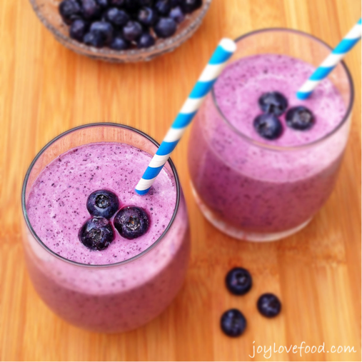 BLUEBERRY GINGER SMOOTHIE