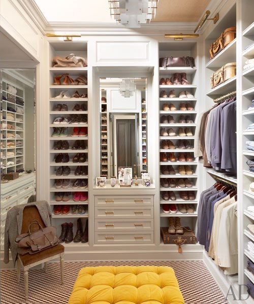 We love a pop of color in a bright closet! 
