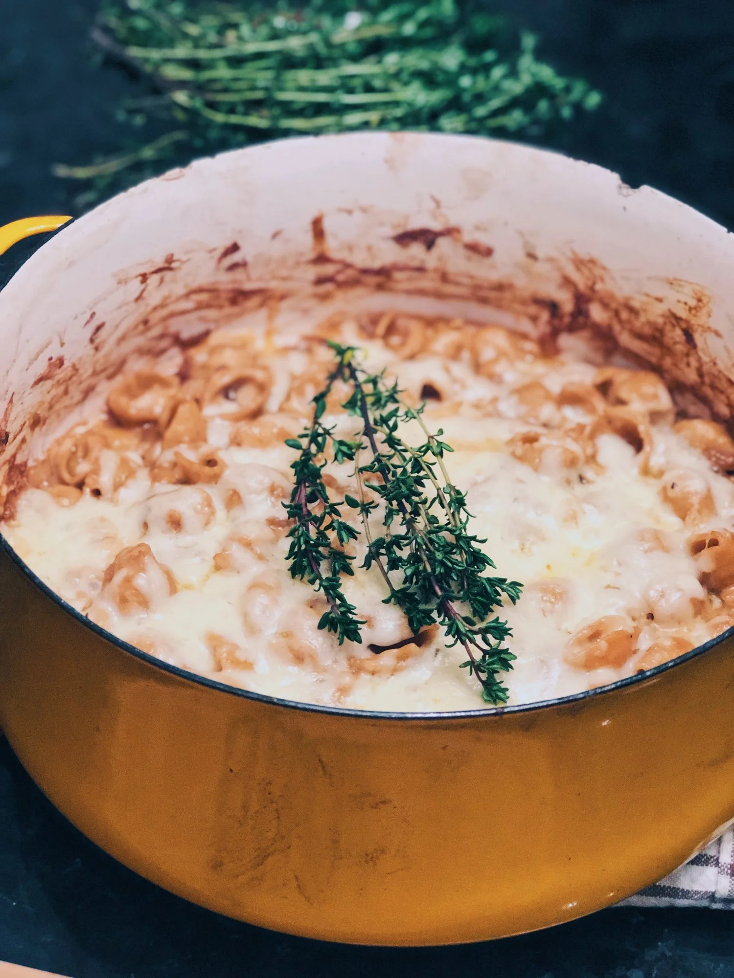 French Onion Chickpea Pasta