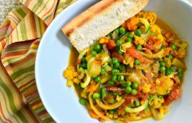                                  Voodles and Veggies in a Scrumptious Coconut Curry