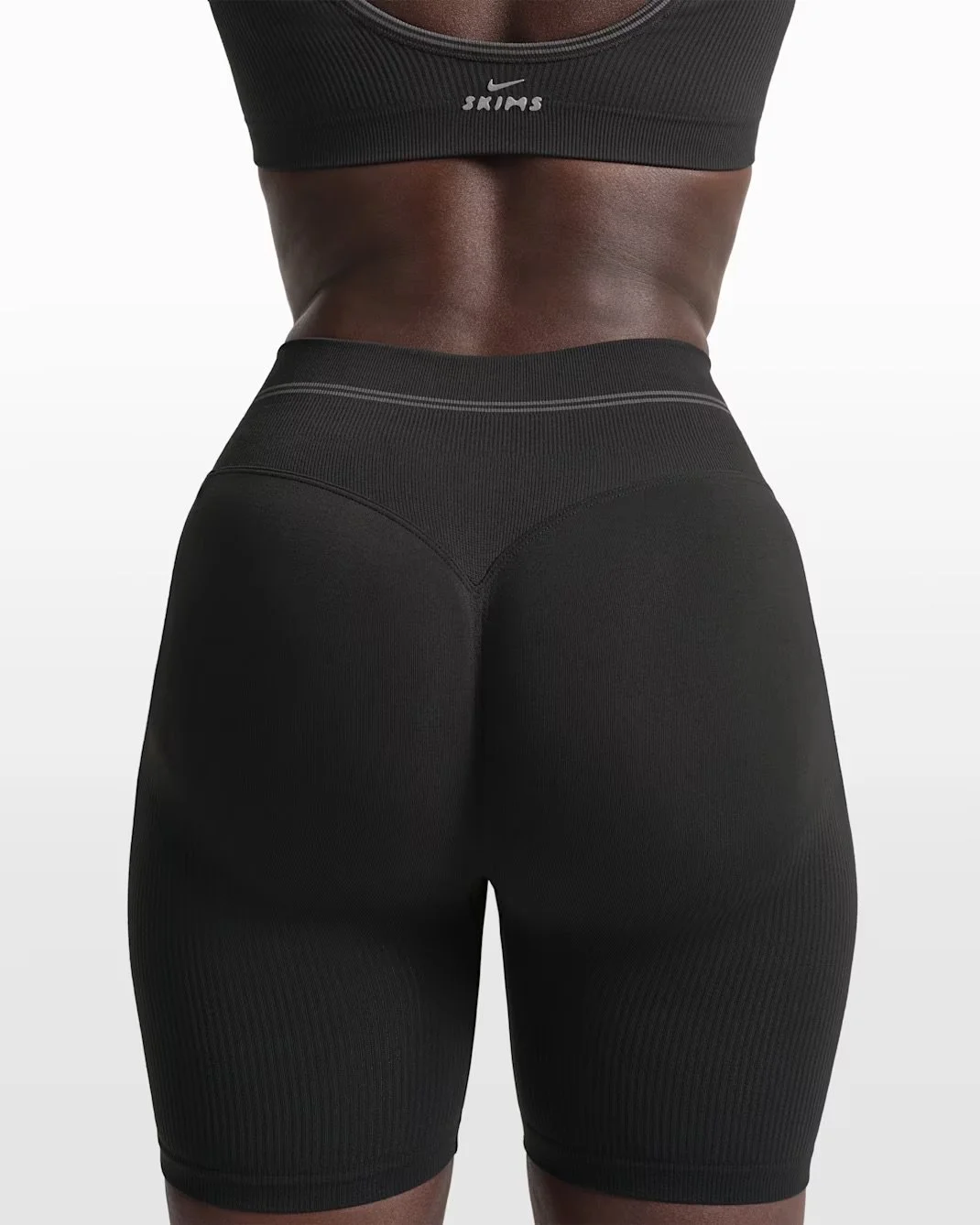 RIBBED+SEAMLESS+SHORT+5IN (5).jpeg