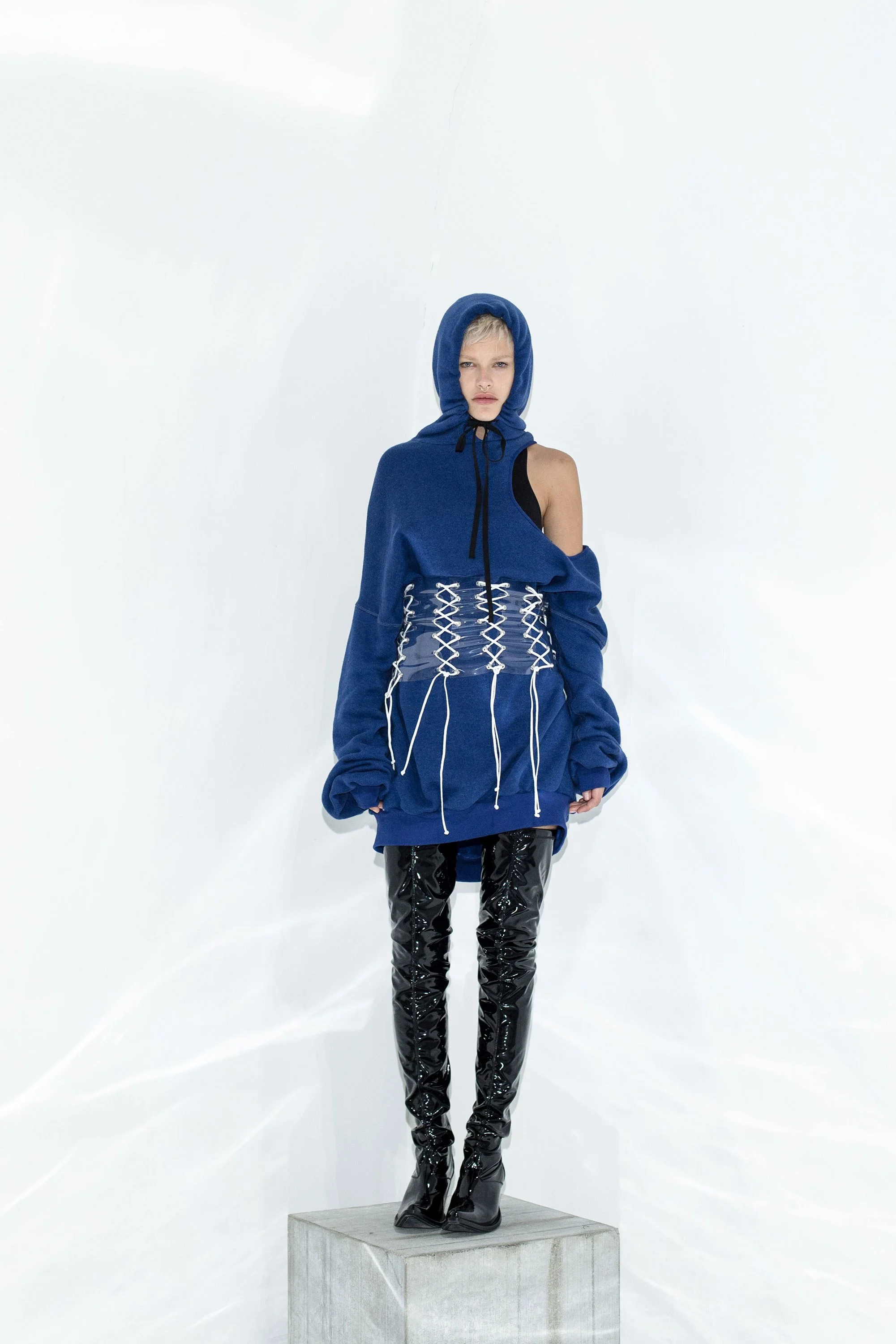 08-unravel-rtw-fall-2017.jpg