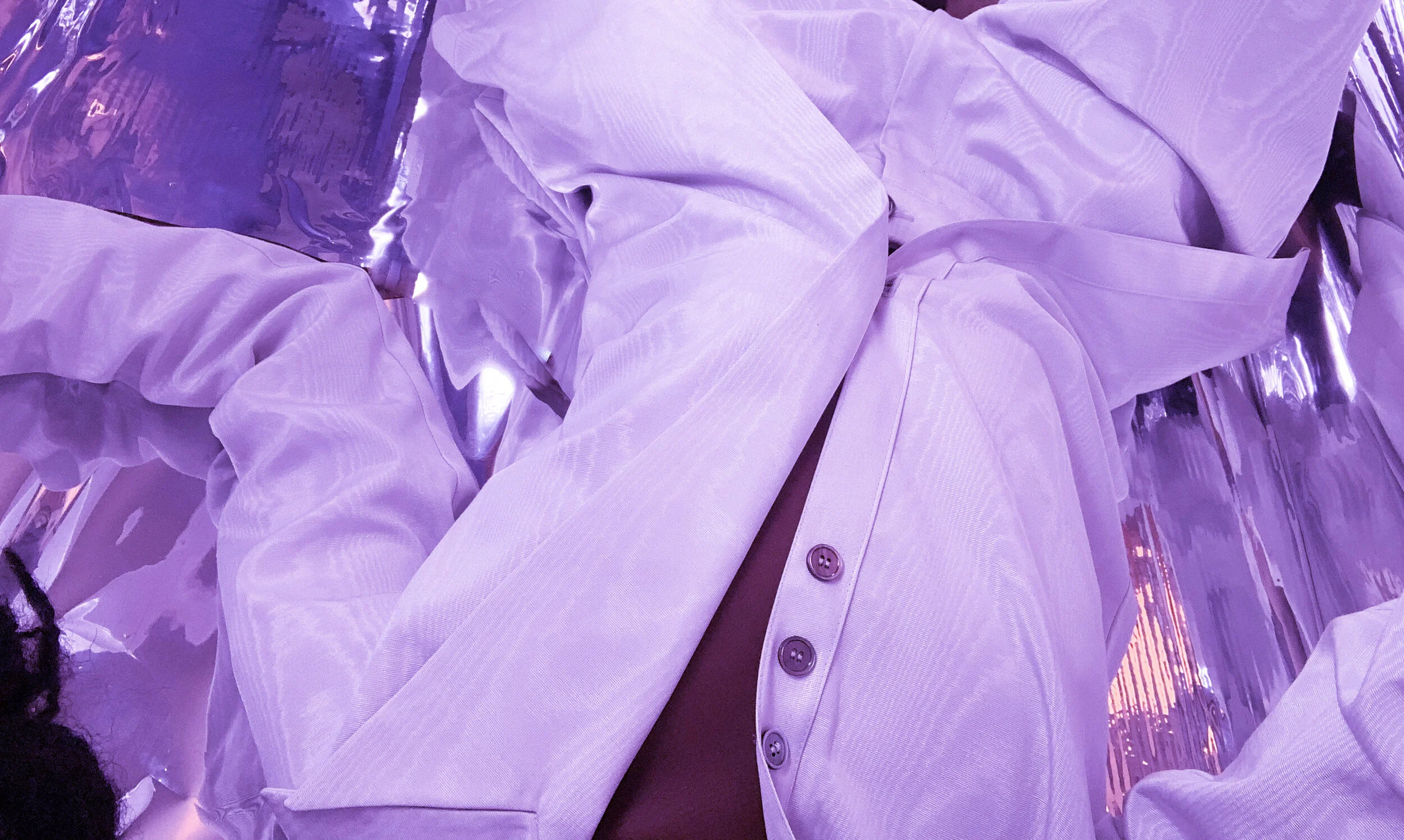 Emerging Designers Sadé + Shaniya Releases The Looking Glass Capsule Collection with a 3D and AR Fashion AND AR FASHION SHOW