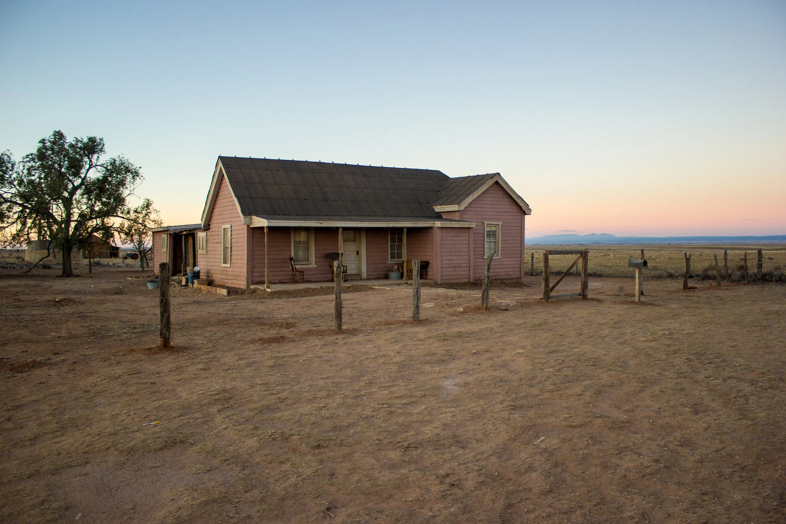 EXTERIOR-2.jpg