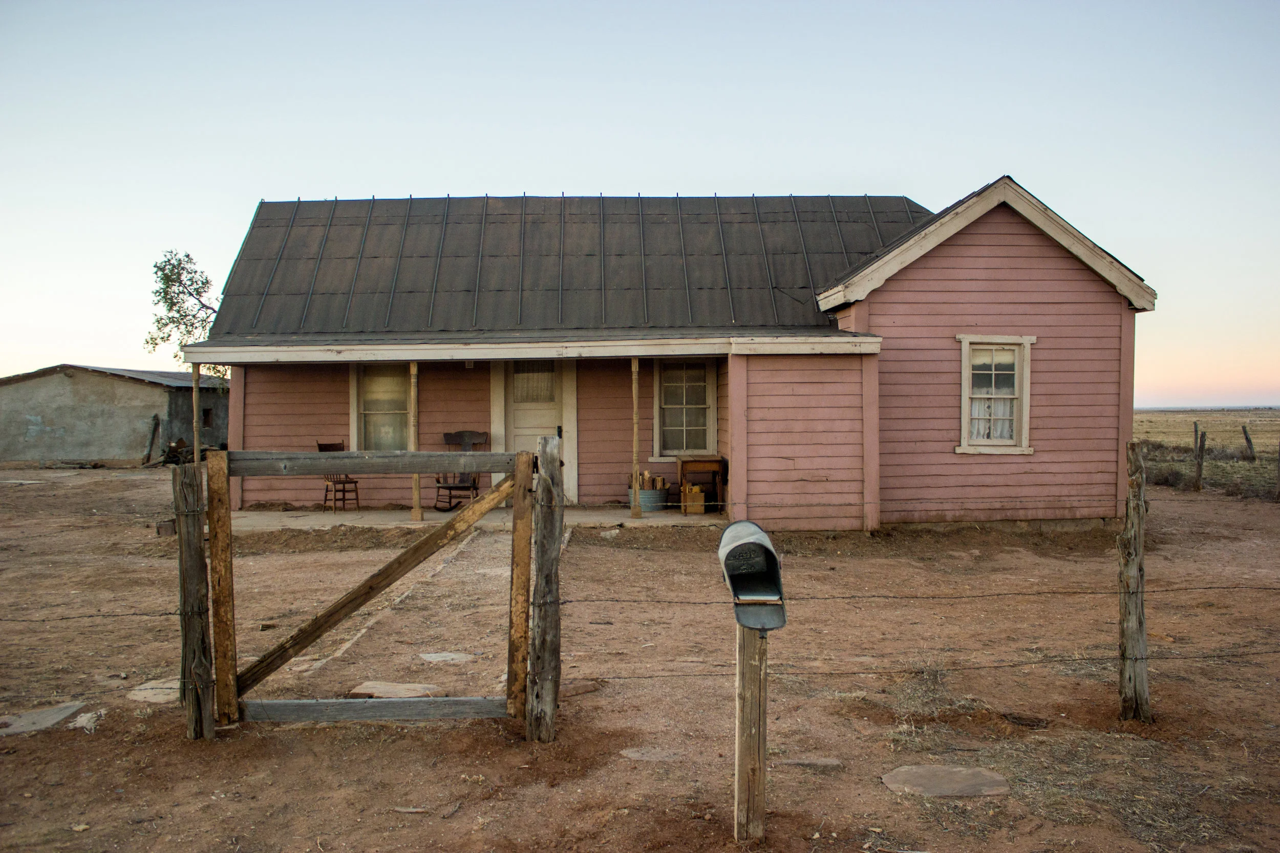 EXTERIOR-5.jpg