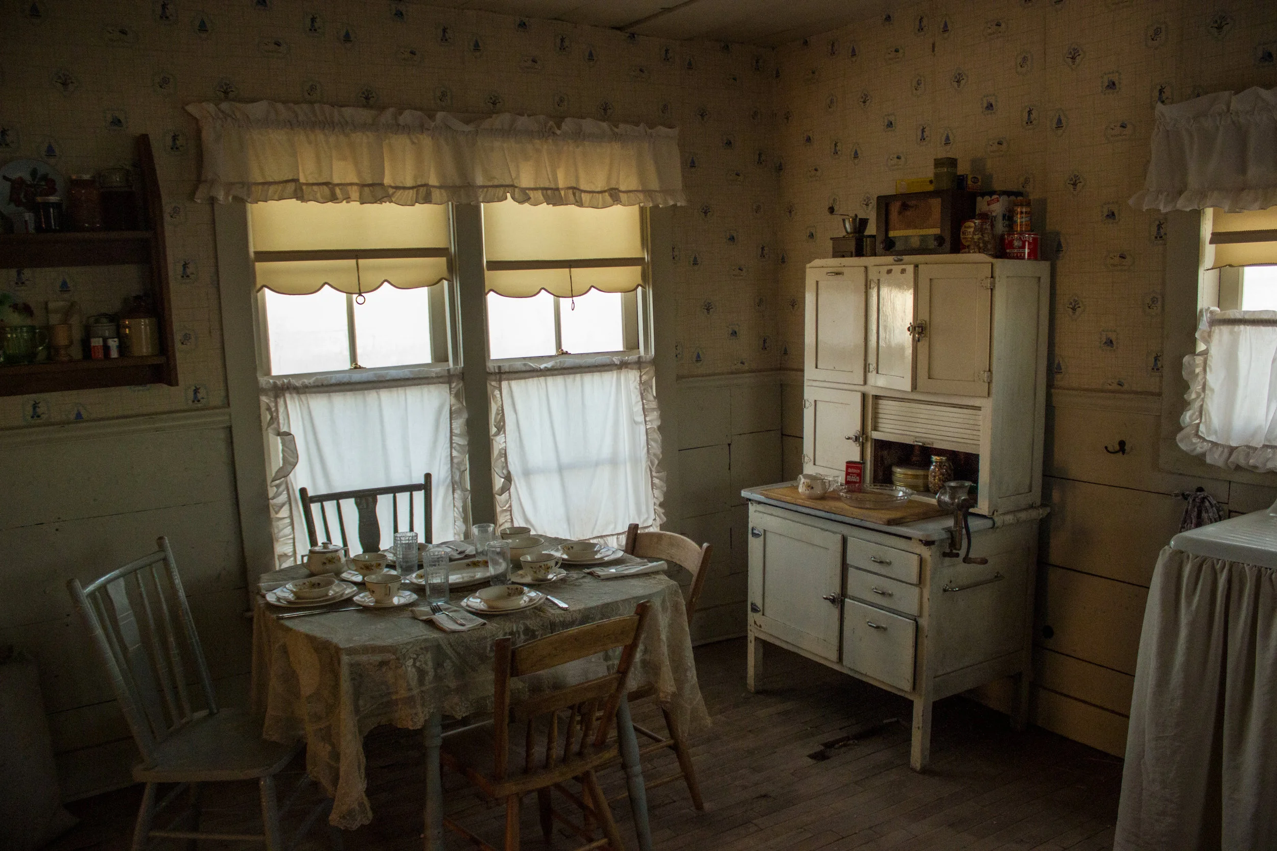 KITCHEN-2.jpg