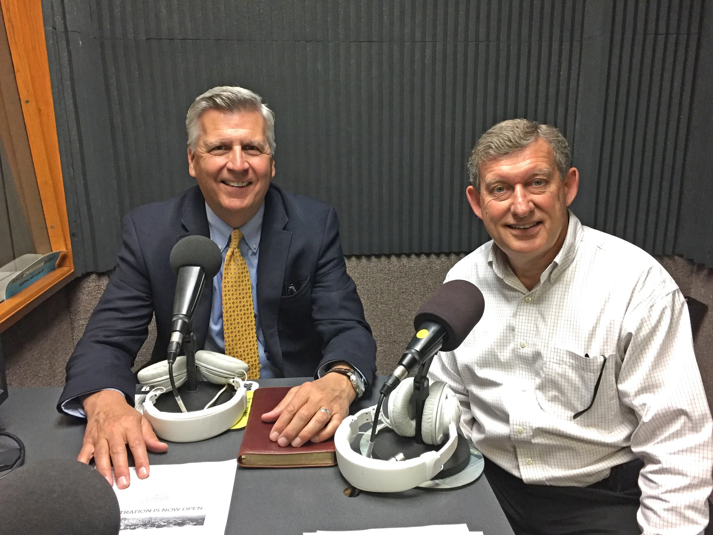 Chuck shares Crown’s ministry with Bruce Munsterman of KHCB Radio Network in Houston.