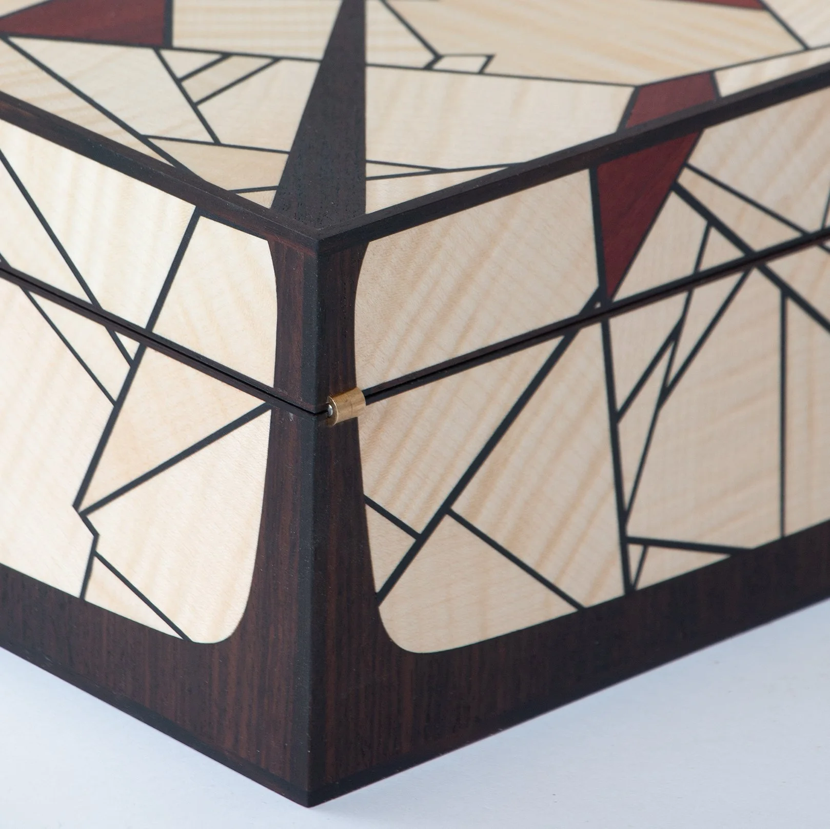 red-ice-box4.jpg