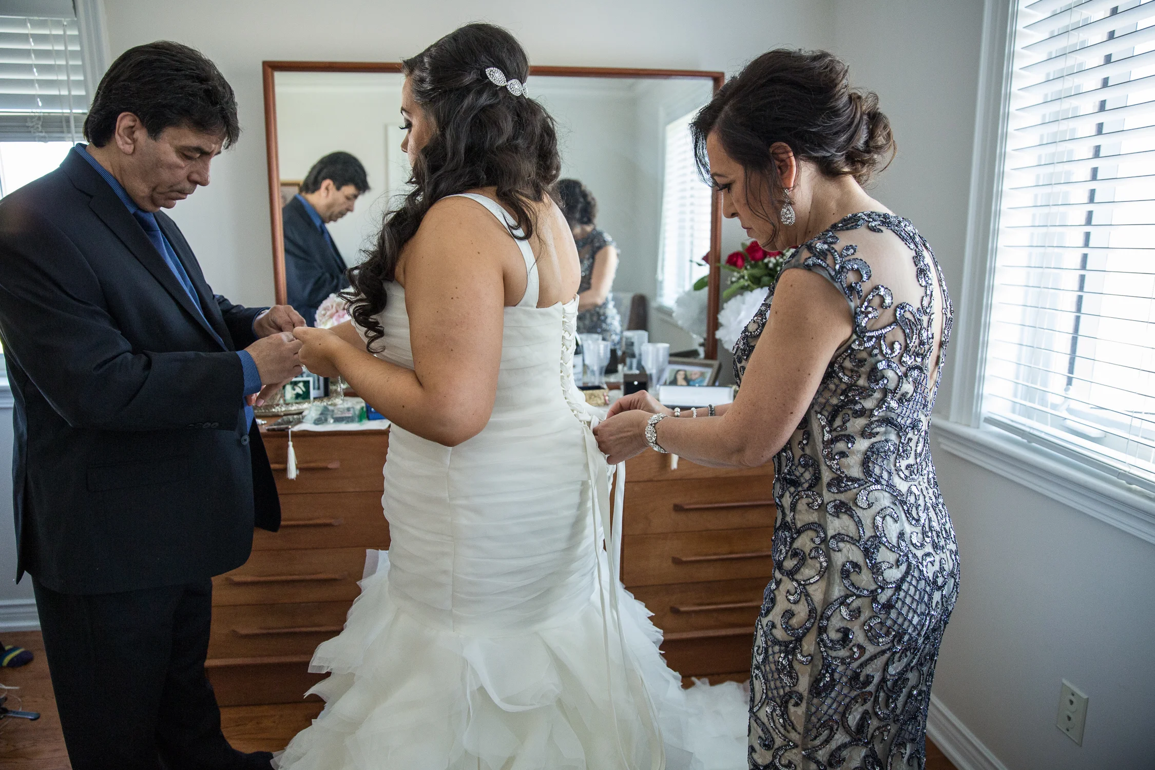 Peter-and-Marie-Wedding-Fontana-Primavera-Graydon-Hall-Manor-Toronto-Ontario-Canada-0008.jpg