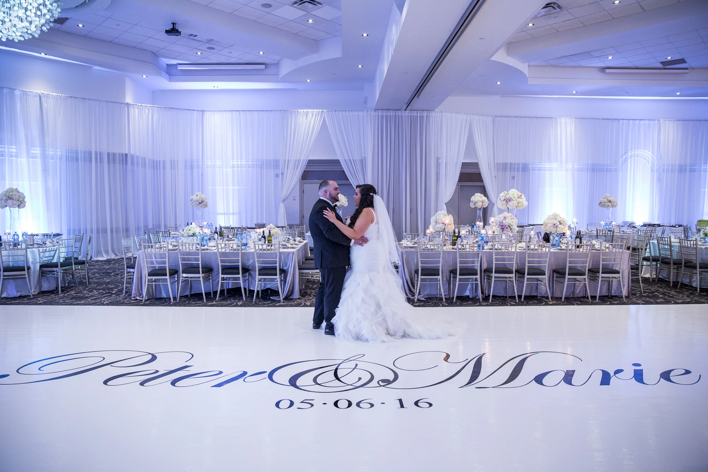 Peter-and-Marie-Wedding-Fontana-Primavera-Graydon-Hall-Manor-Toronto-Ontario-Canada-0044.jpg