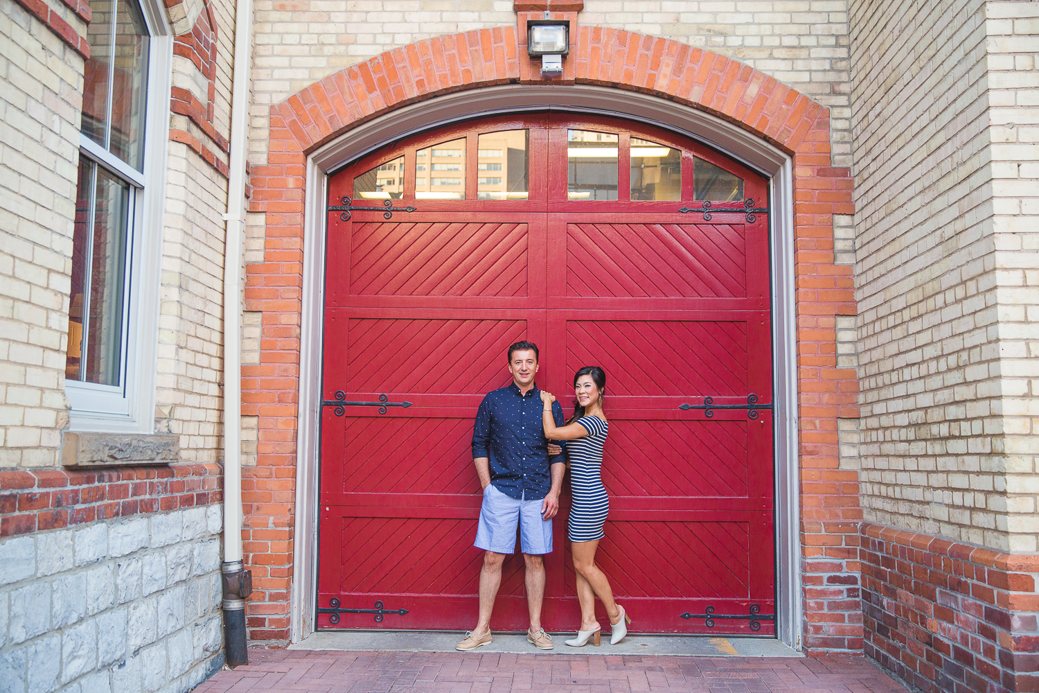 Yorkville-Engagement-Shoot-Doug-And-Karen-0002.jpg