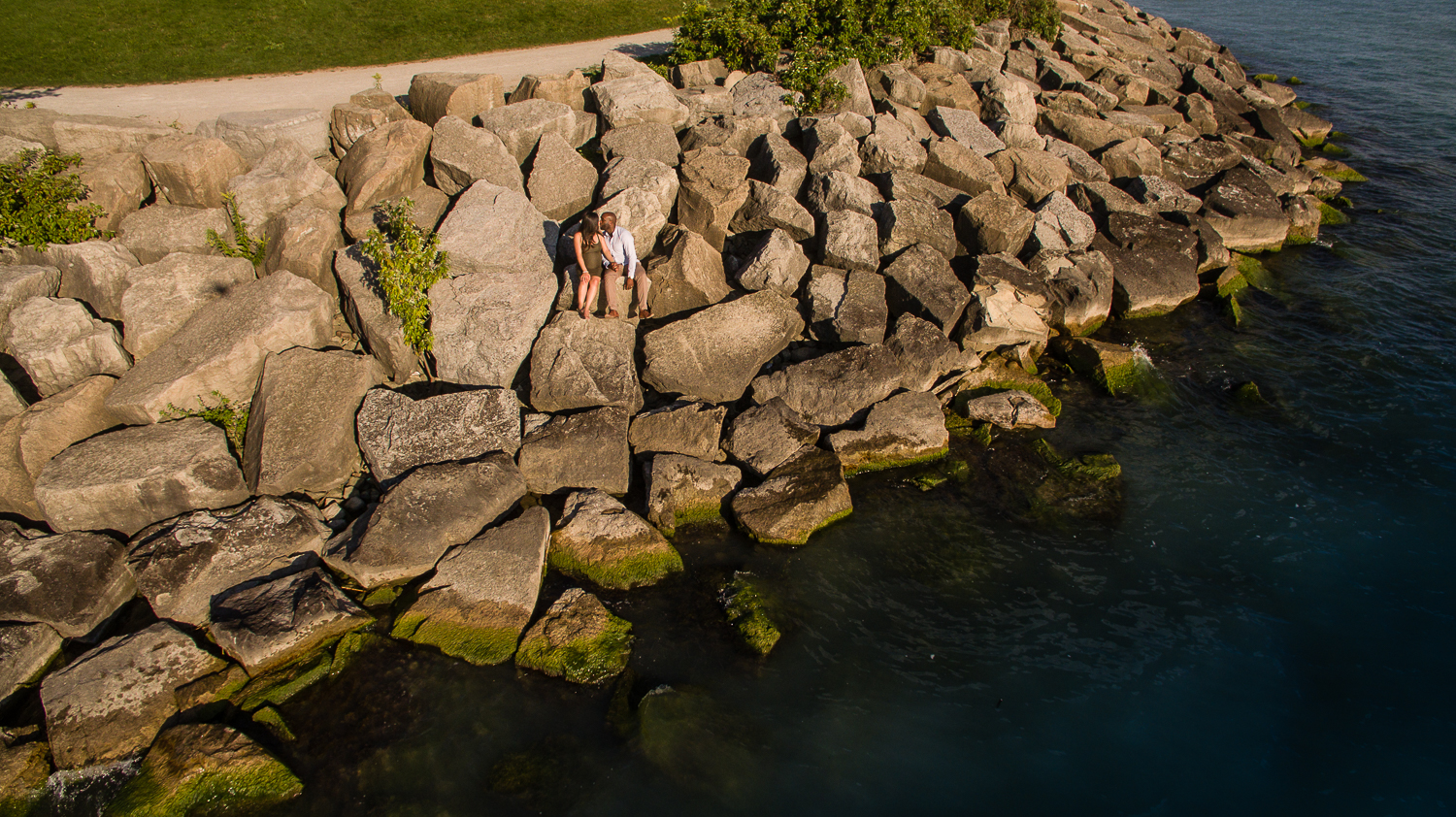 Scarborough-Bluffs-Maternity-Engagement-Shoot-0010.jpg