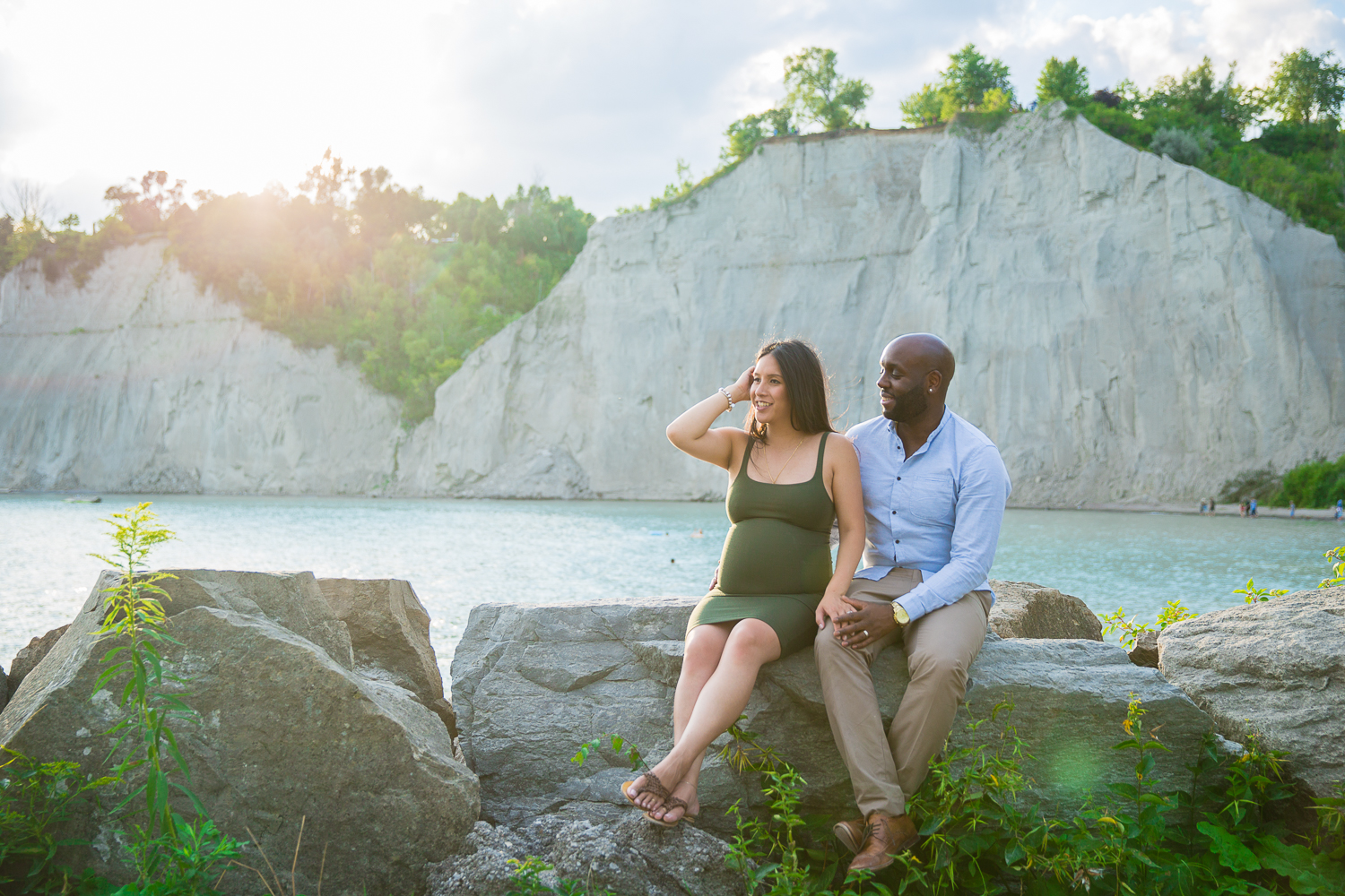 Scarborough-Bluffs-Maternity-Engagement-Shoot-0018.jpg