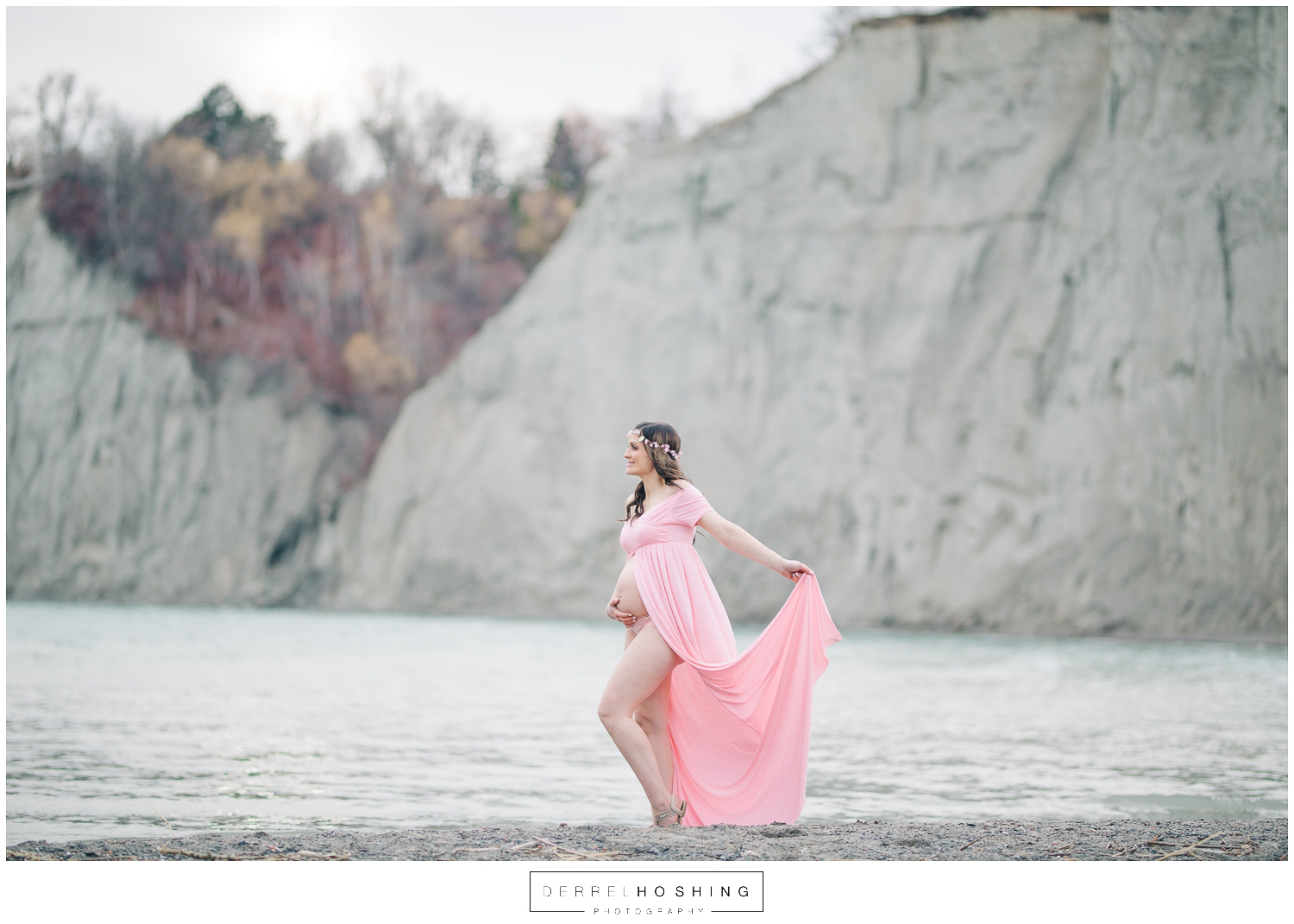 The-Guild-Inn-Estate-Scarborough-Bluffs-Maternity-Engagement-Shoot-0011.jpg