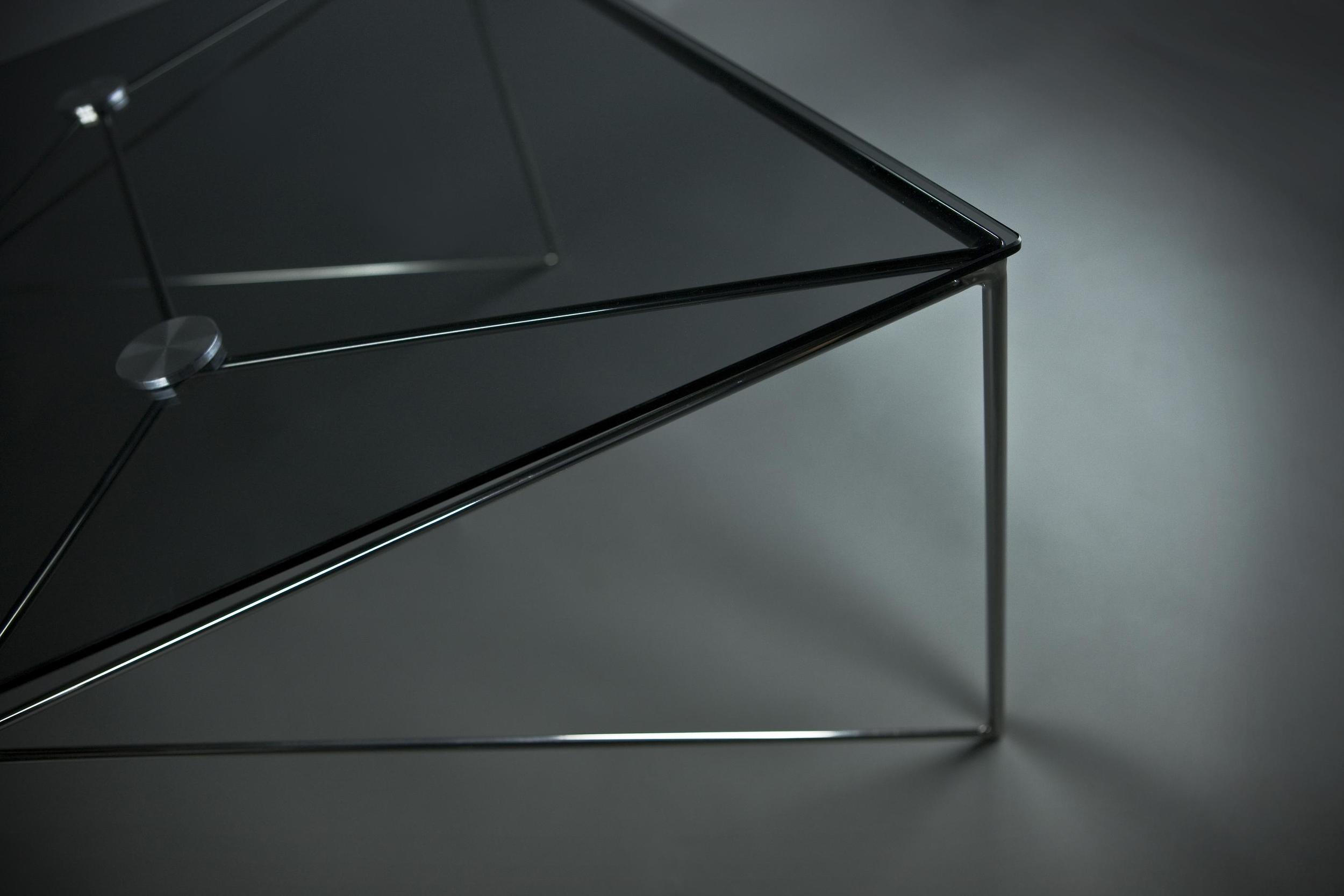 The welds were made in such a way to allow them to be shaped and polished for the liquid effect. 