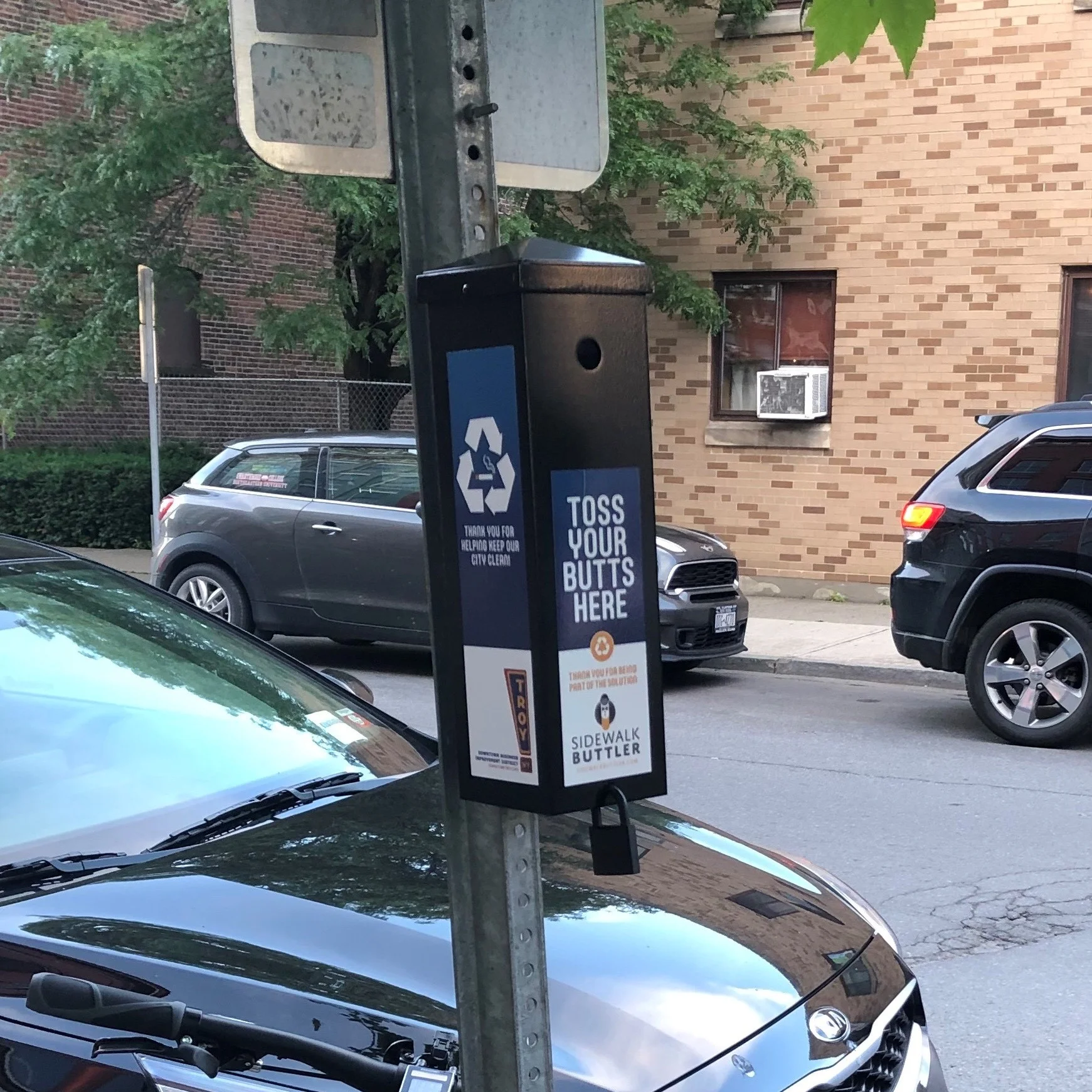Installed+On+Pole_2.jpg