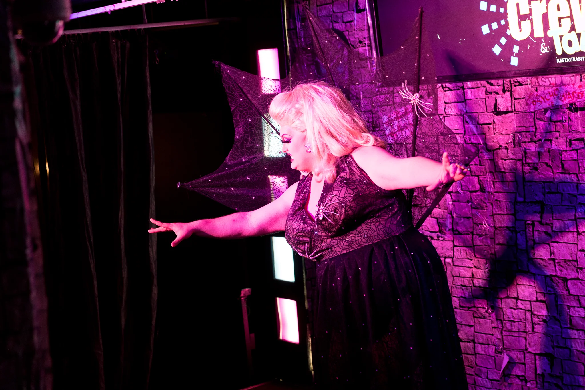 Crews_Tango_Halloween_2016-42.jpg