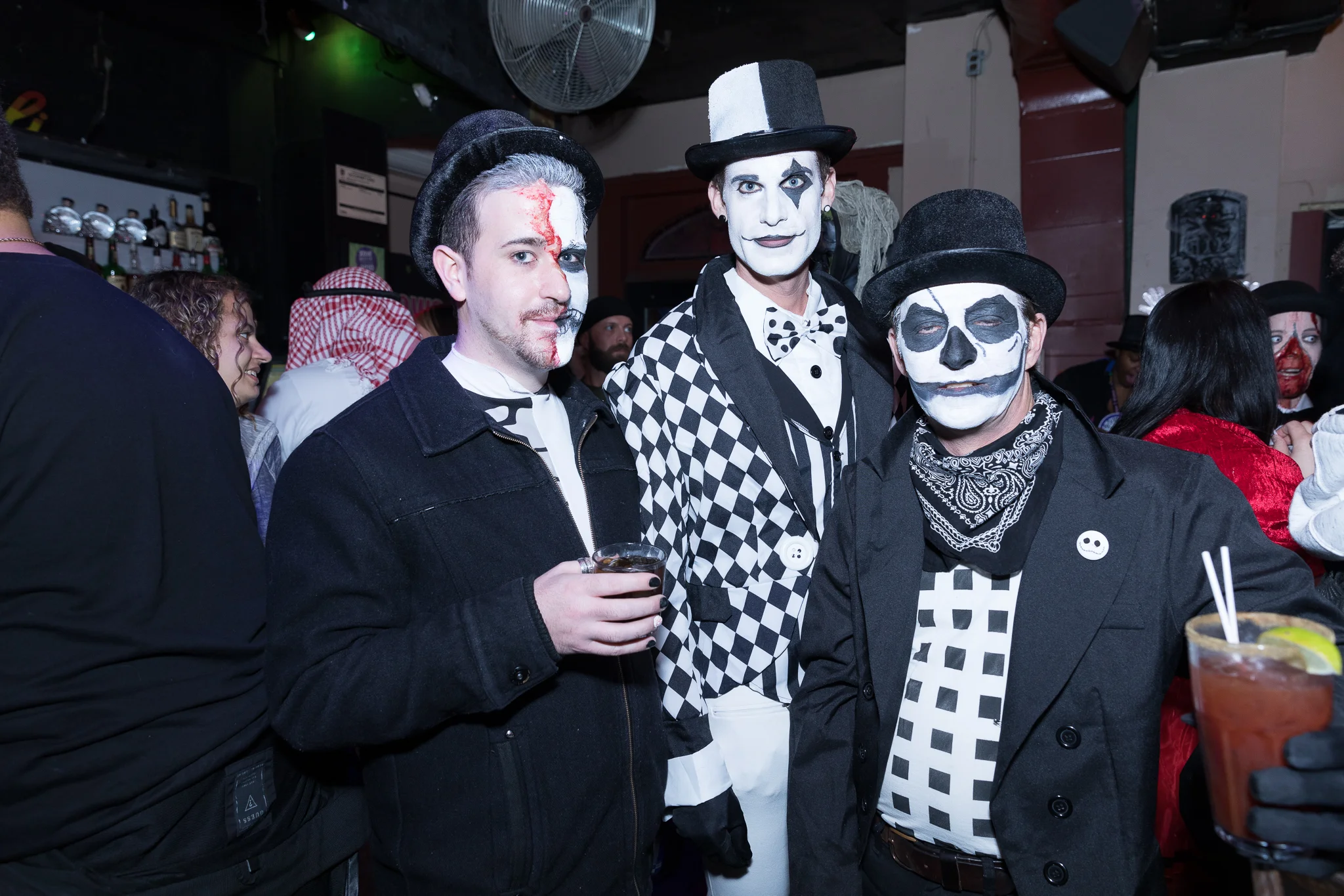 Crews_Tango_Halloween_2016-112.jpg