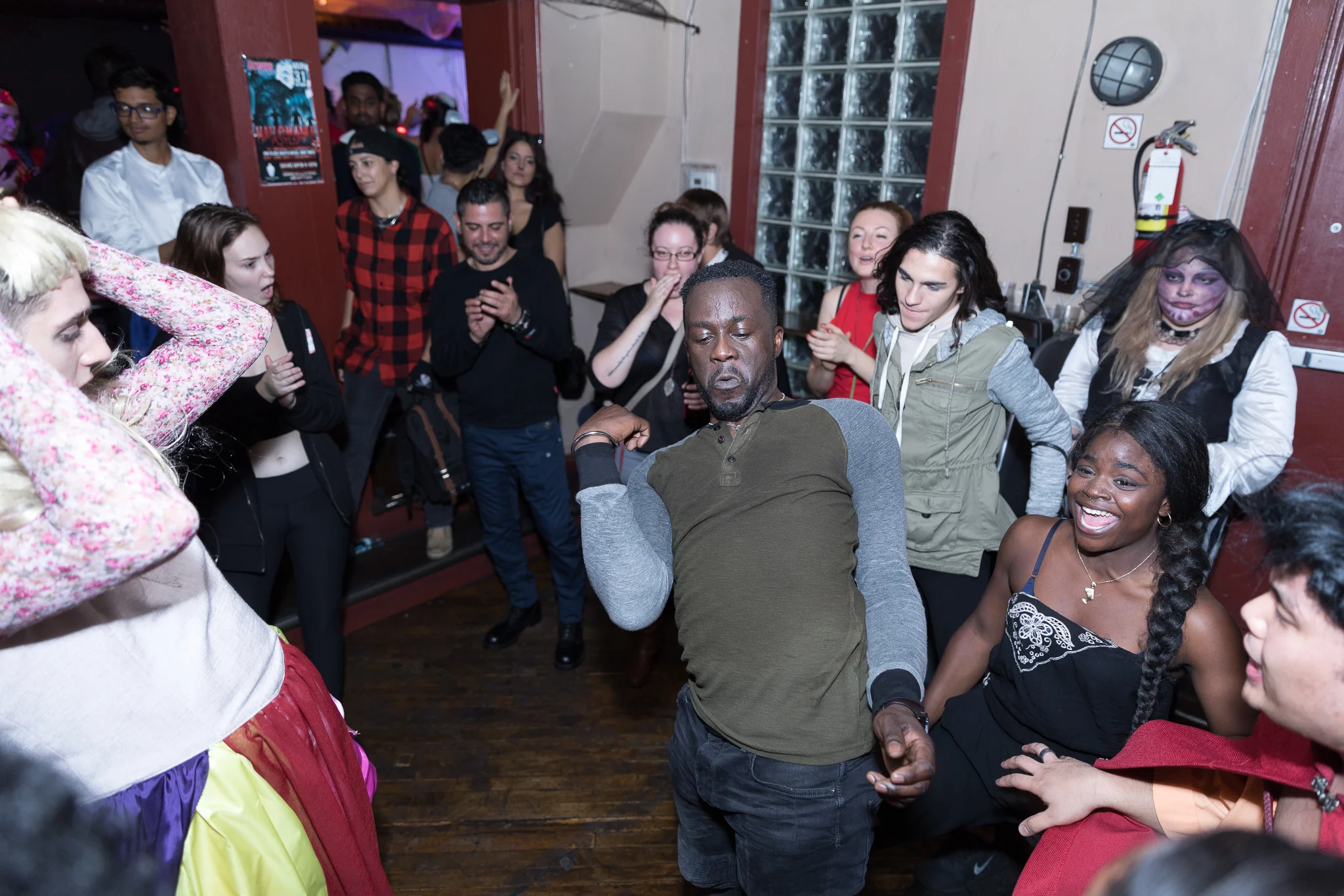 Crews_Tango_Halloween_2016-470.jpg