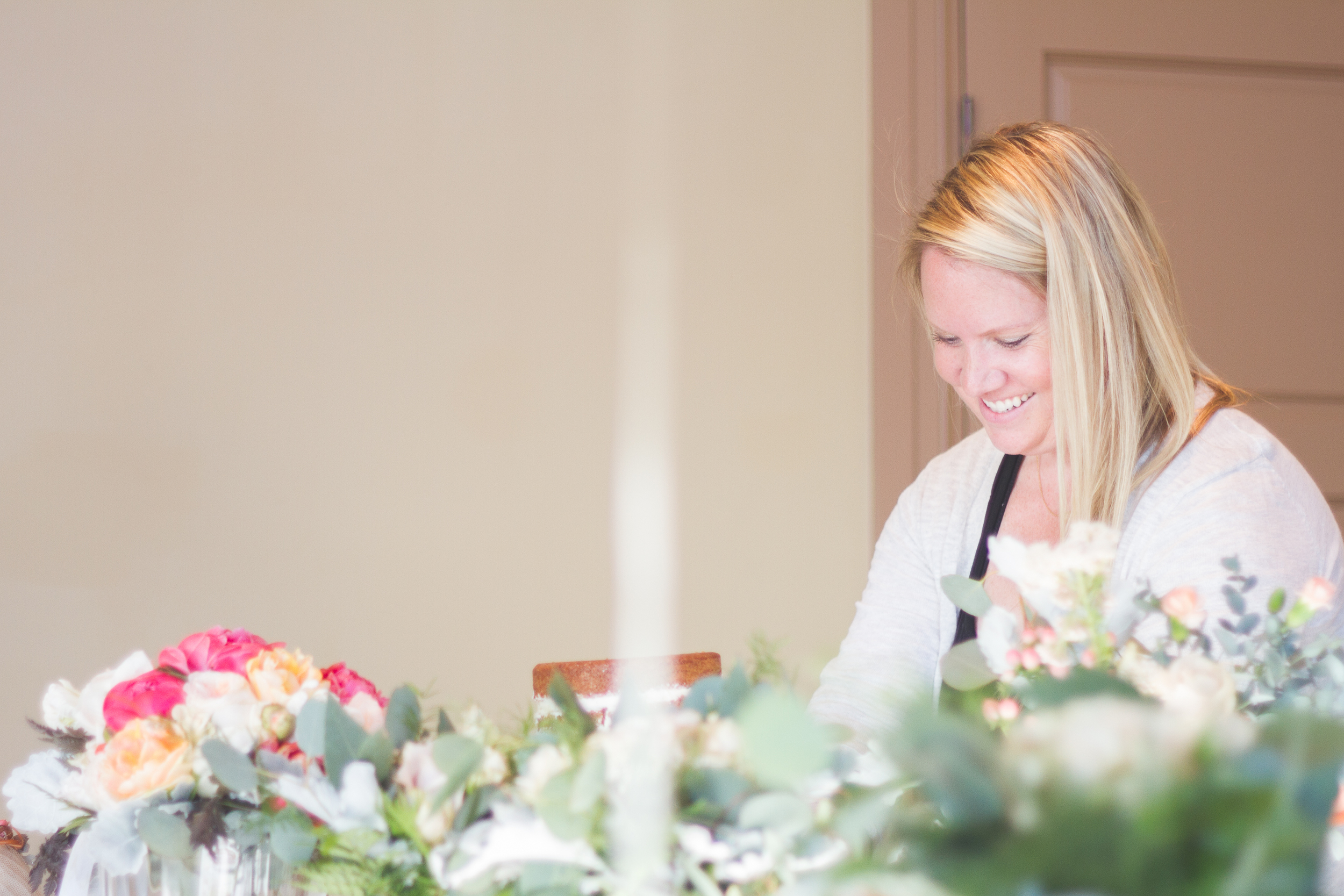 Wedding coordinator, planner, photographer. Seattle, Wenatchee, Tacoma, Washington, Oregon, PNW, HRJ events, Simple Light Photography.