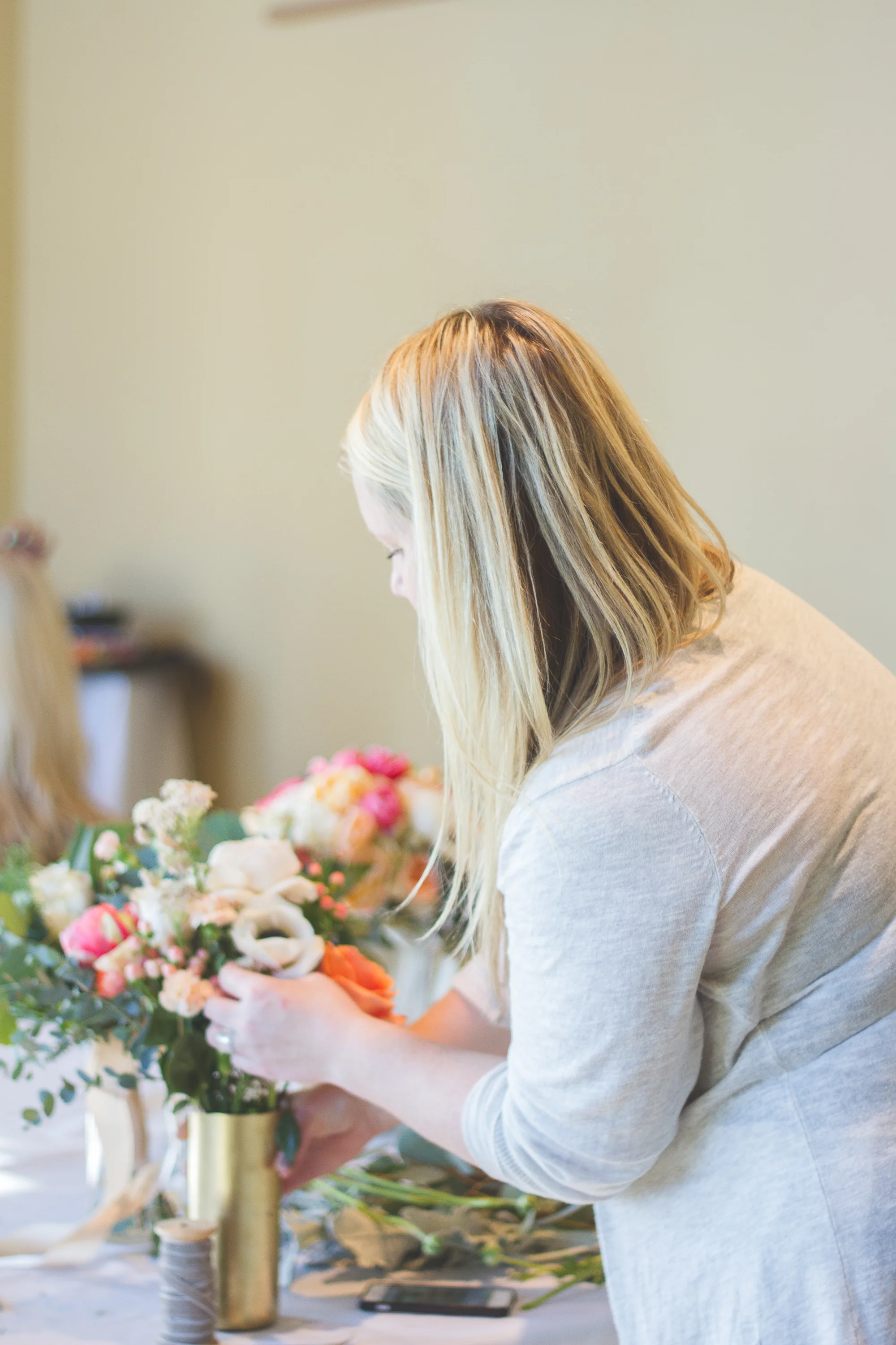 Wedding coordinator, planner, photographer. Seattle, Wenatchee, Tacoma, Washington, Oregon, PNW, HRJ events, Simple Light Photography.