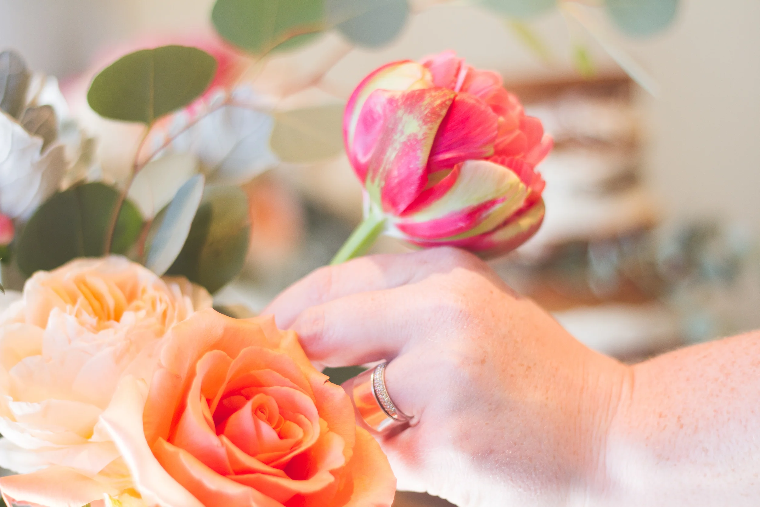 Wedding coordinator, planner, photographer. Seattle, Wenatchee, Tacoma, Washington, Oregon, PNW, HRJ events, Simple Light Photography.