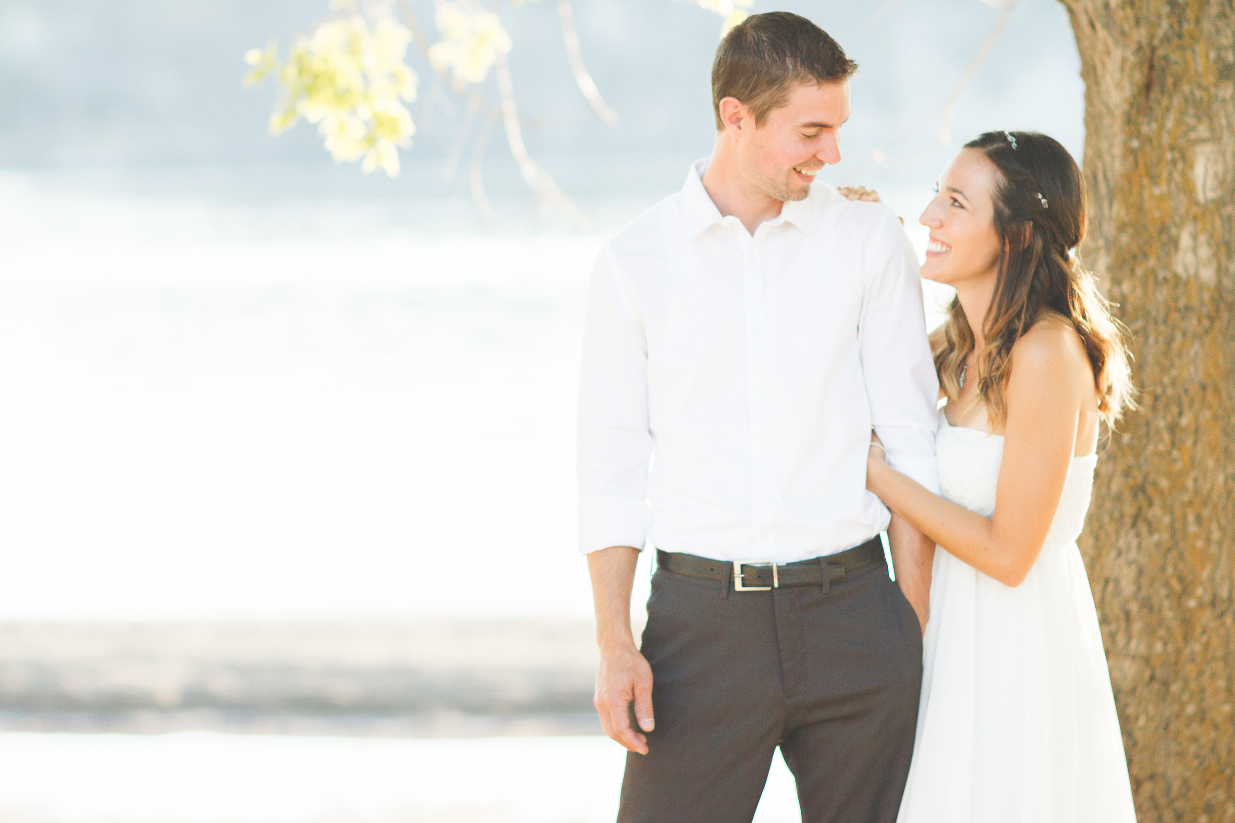 Wedding Photographer, Seattle, Tacoma, Washington, Portrait, Bride, Camera, Engagement Photos.