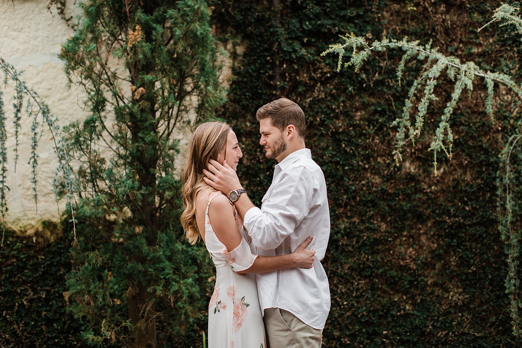 Spring Engagement Session at the Dallas Arboretum_Lindsey Ramdin_L.A.R. Weddings