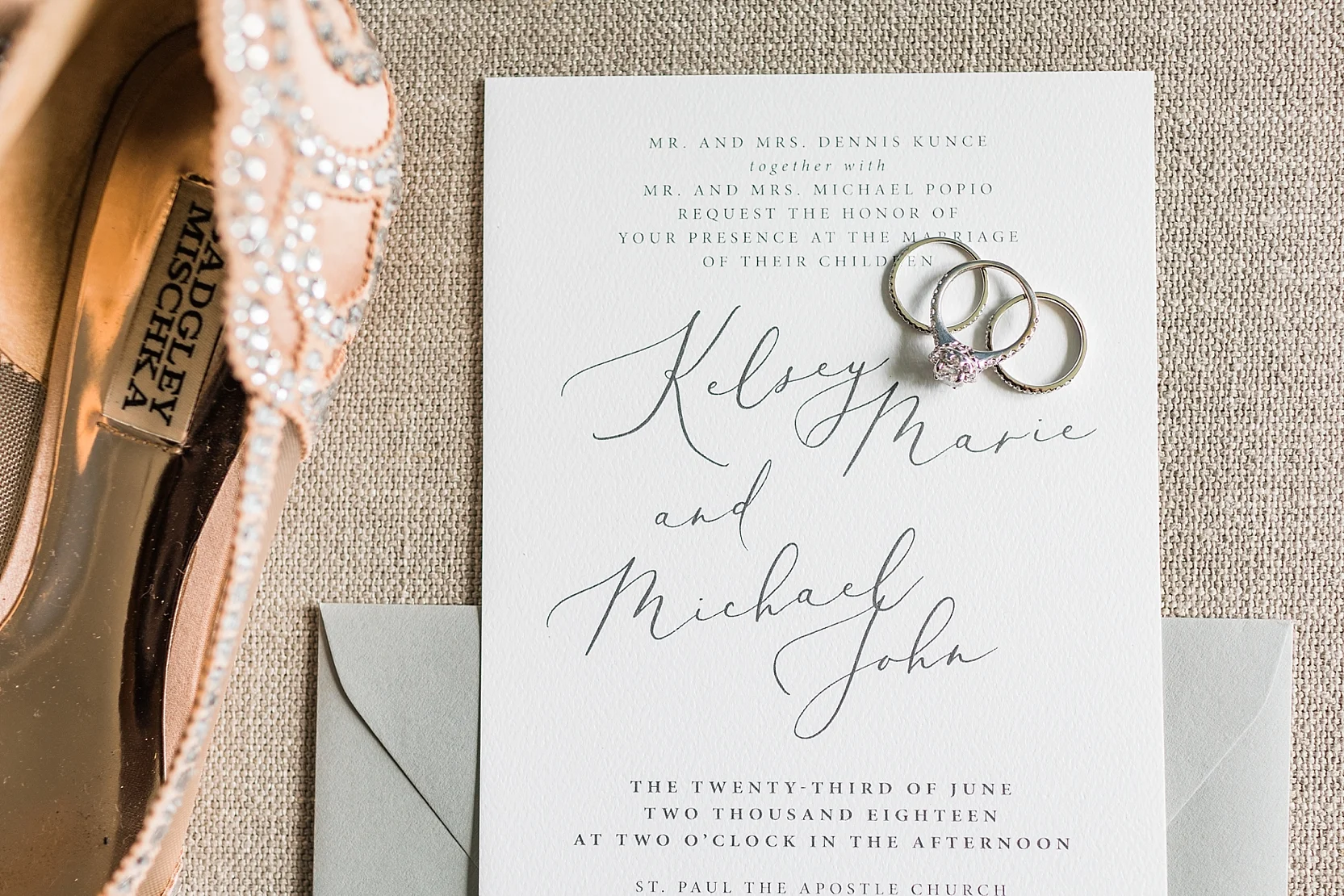 The-Lake-Club-Of-Ohio-Wedding-Youngstown-Wedding-Photographer-L.A.R.Weddings-Lindsey-Ramdin-Best-Wedding-Photographer-Youngstown-Cleveland-Pittsburgh