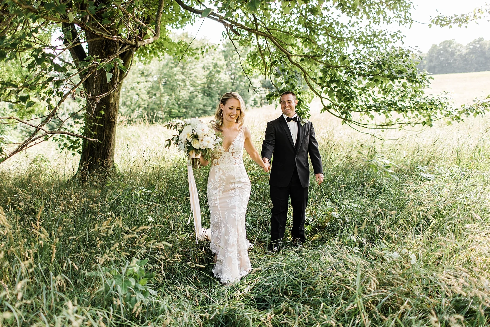The-Lake-Club-Of-Ohio-Wedding-Youngstown-Wedding-Photographer-L.A.R.Weddings-Lindsey-Ramdin-Best-Wedding-Photographer-Youngstown-Cleveland-Pittsburgh