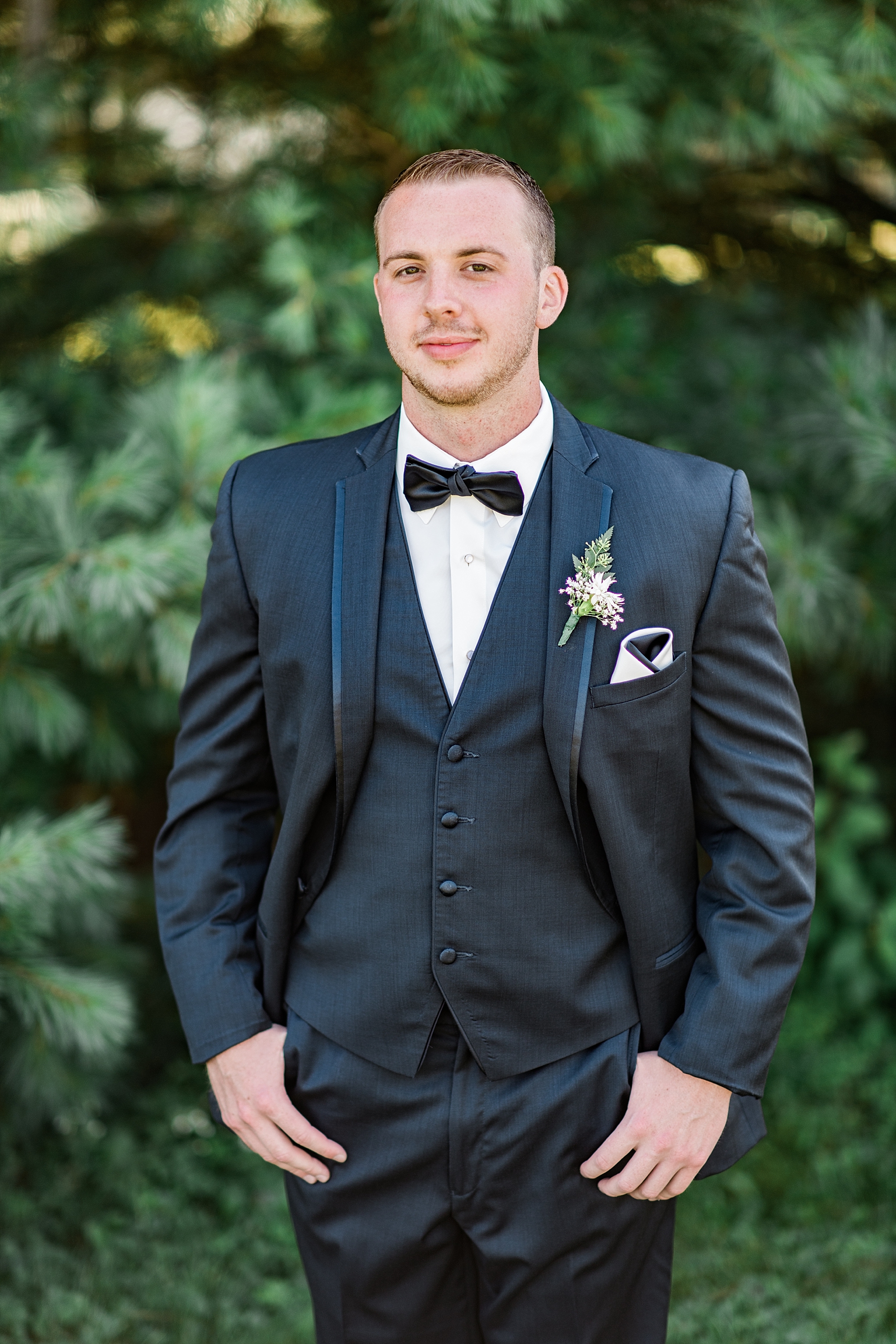 Youngstown-Wedding-Photographer-Wedding-At-The-Place-at-534-Best-Cleveland-Wedding-Photographer