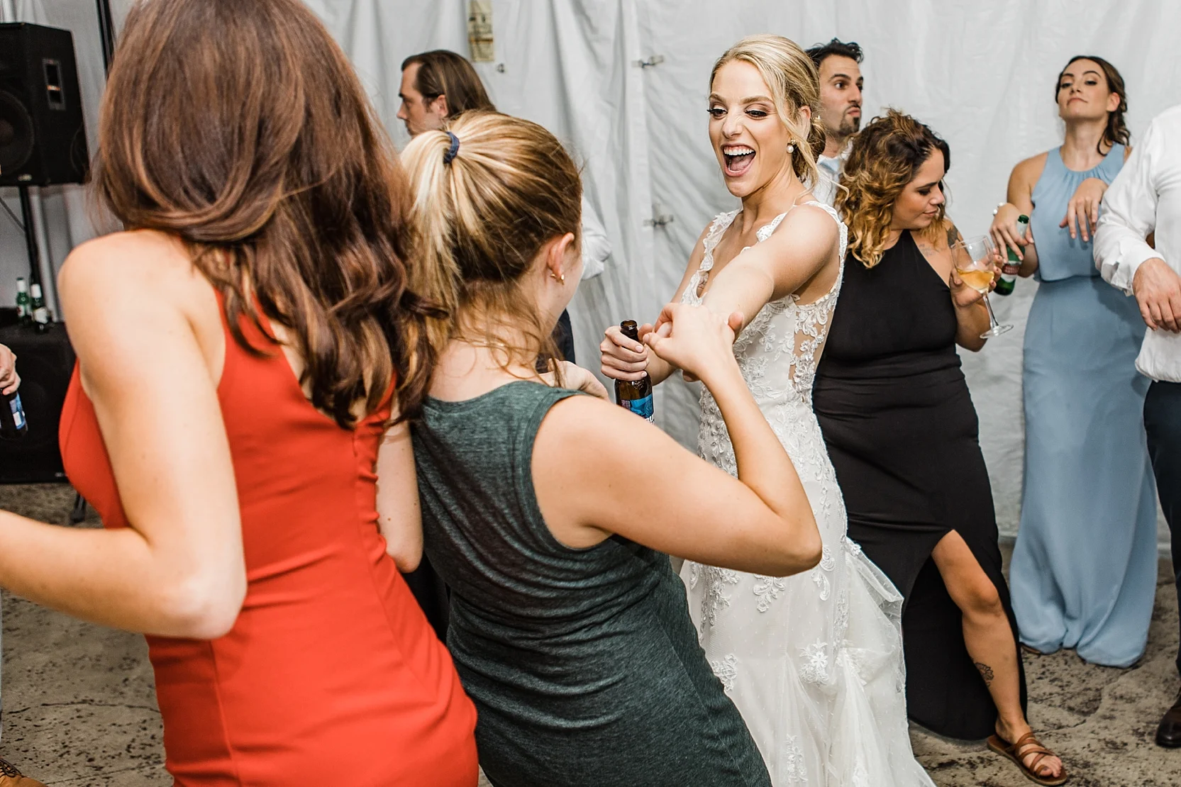 Summer Wedding at the Welshfield Inn | Burton, Ohio | Cleveland, Youngstown, Pittsburgh Wedding Photographer | Lindsey Ramdin