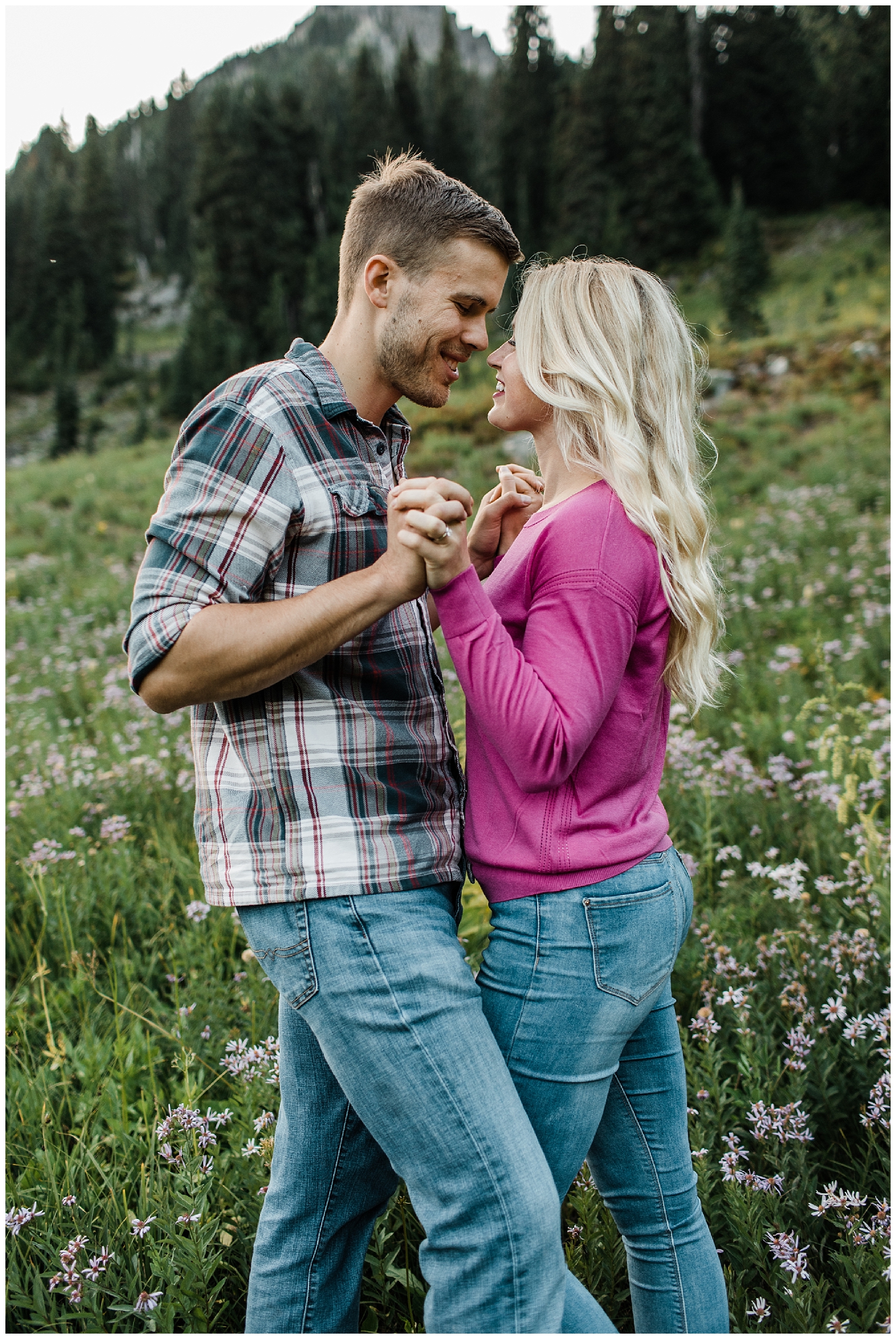 Mount Rainier National Park Engagement Session at Tipsoo Lake | Lindsey Ramdin | L.A.R. Weddings | Seattle Wedding Photographer | Cleveland Wedding Photographer