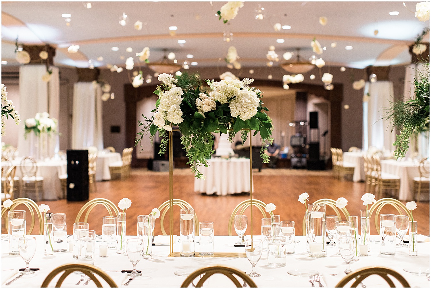 Jenna Nick Spring Wedding At Stambaugh Auditorium In