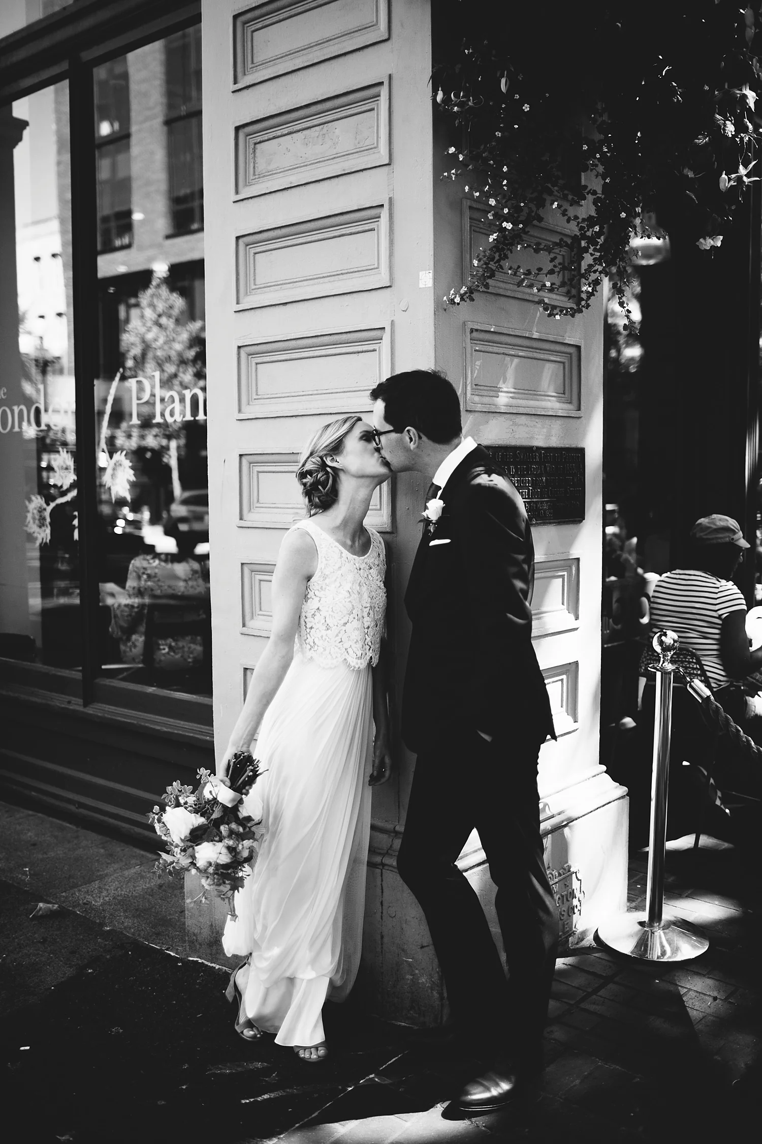 Seattle Wedding Photographer_012.jpg