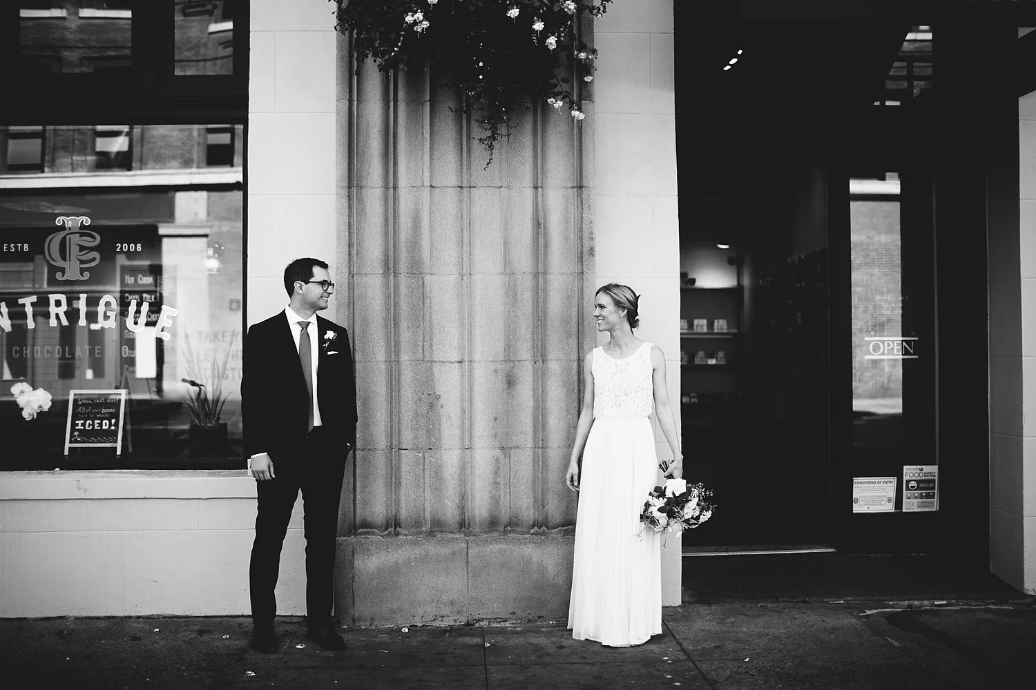 Seattle Wedding Photographer_015.jpg