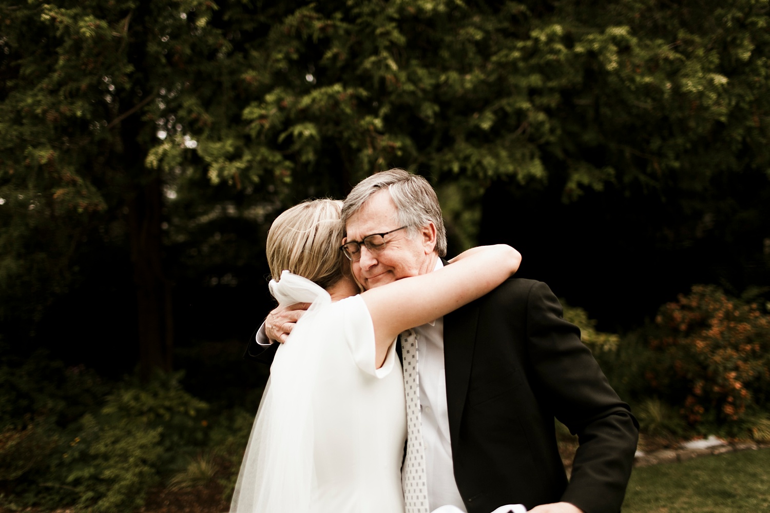 Seattle Wedding Photographer_025.jpg